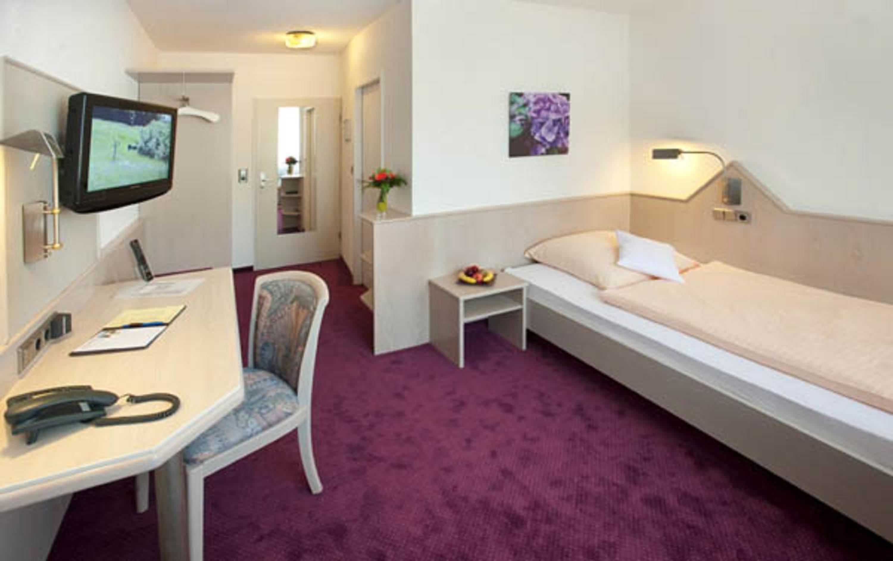 Single Room photo 1