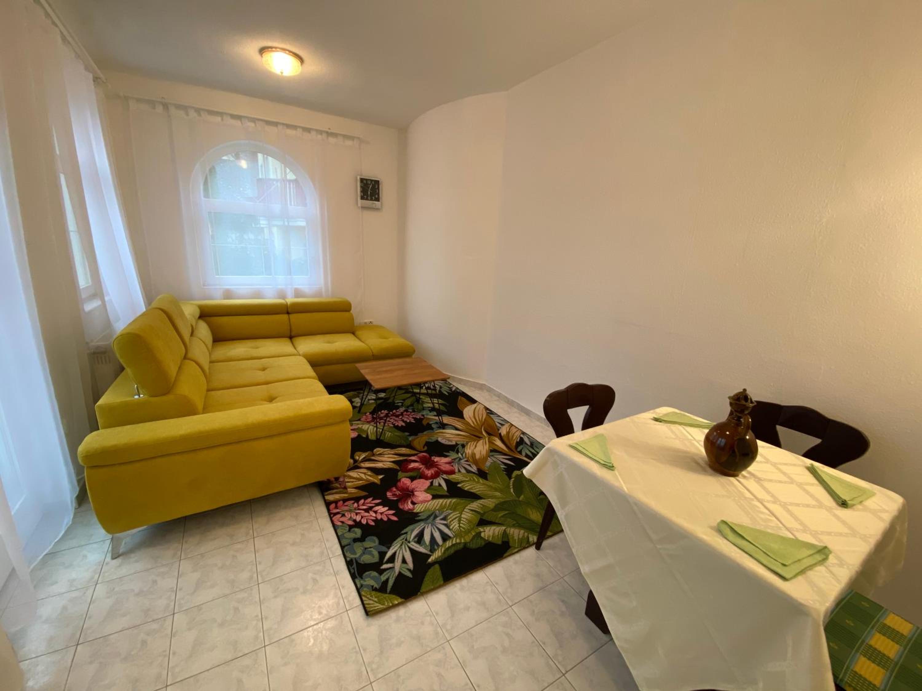 Superior Apartment photo 2