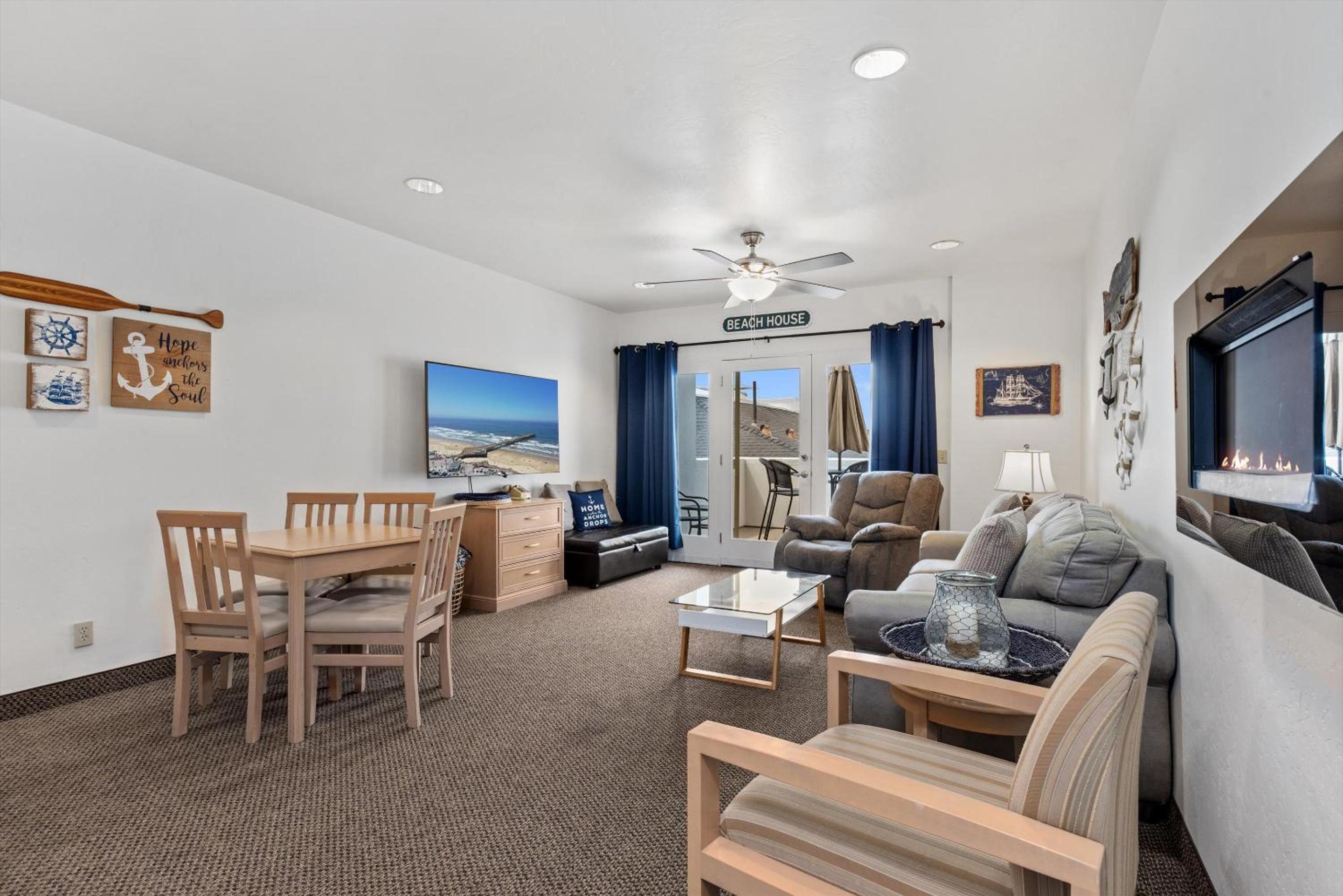 Family Room with Sea View