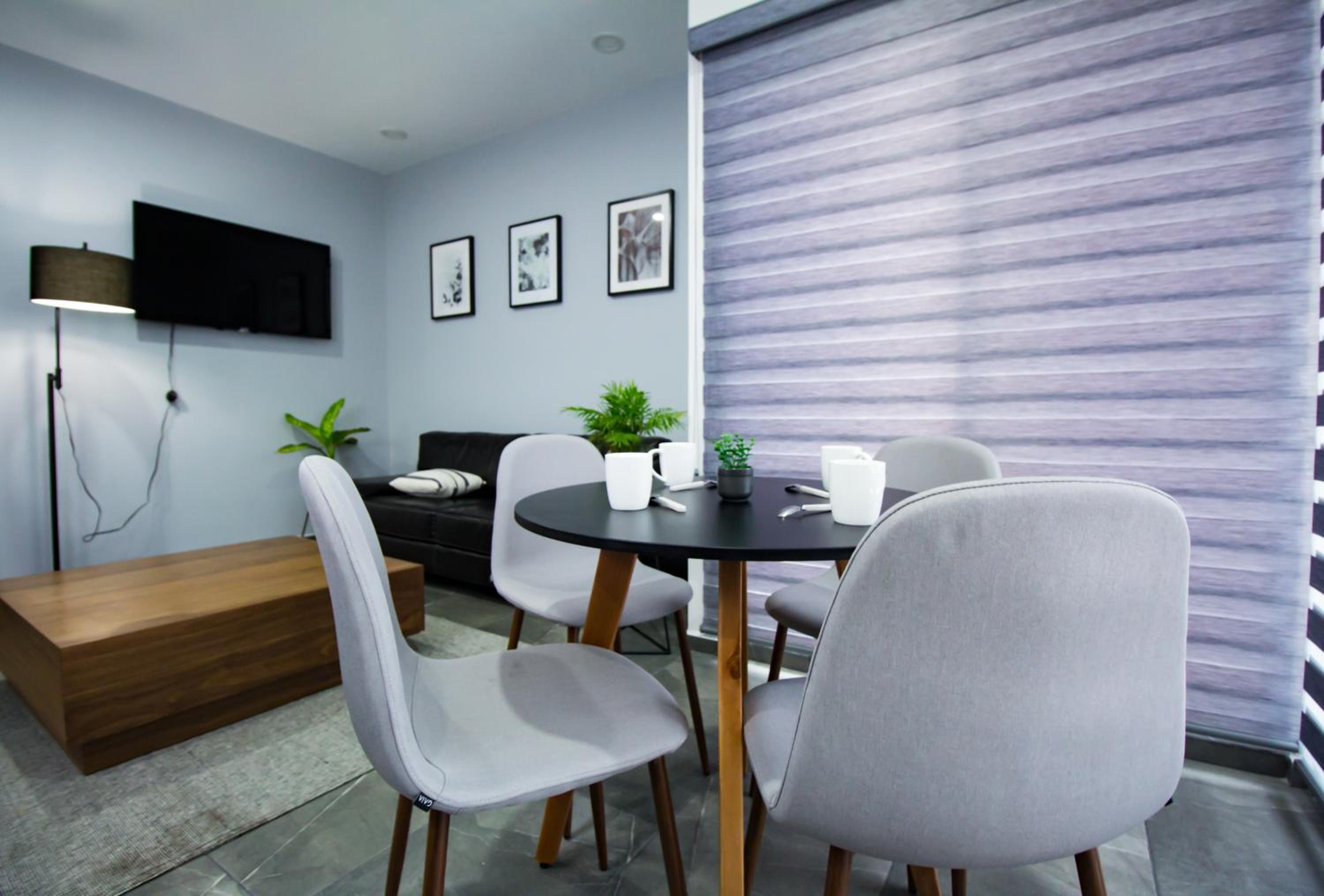 Quadruple Room with Balcony - Photo 12