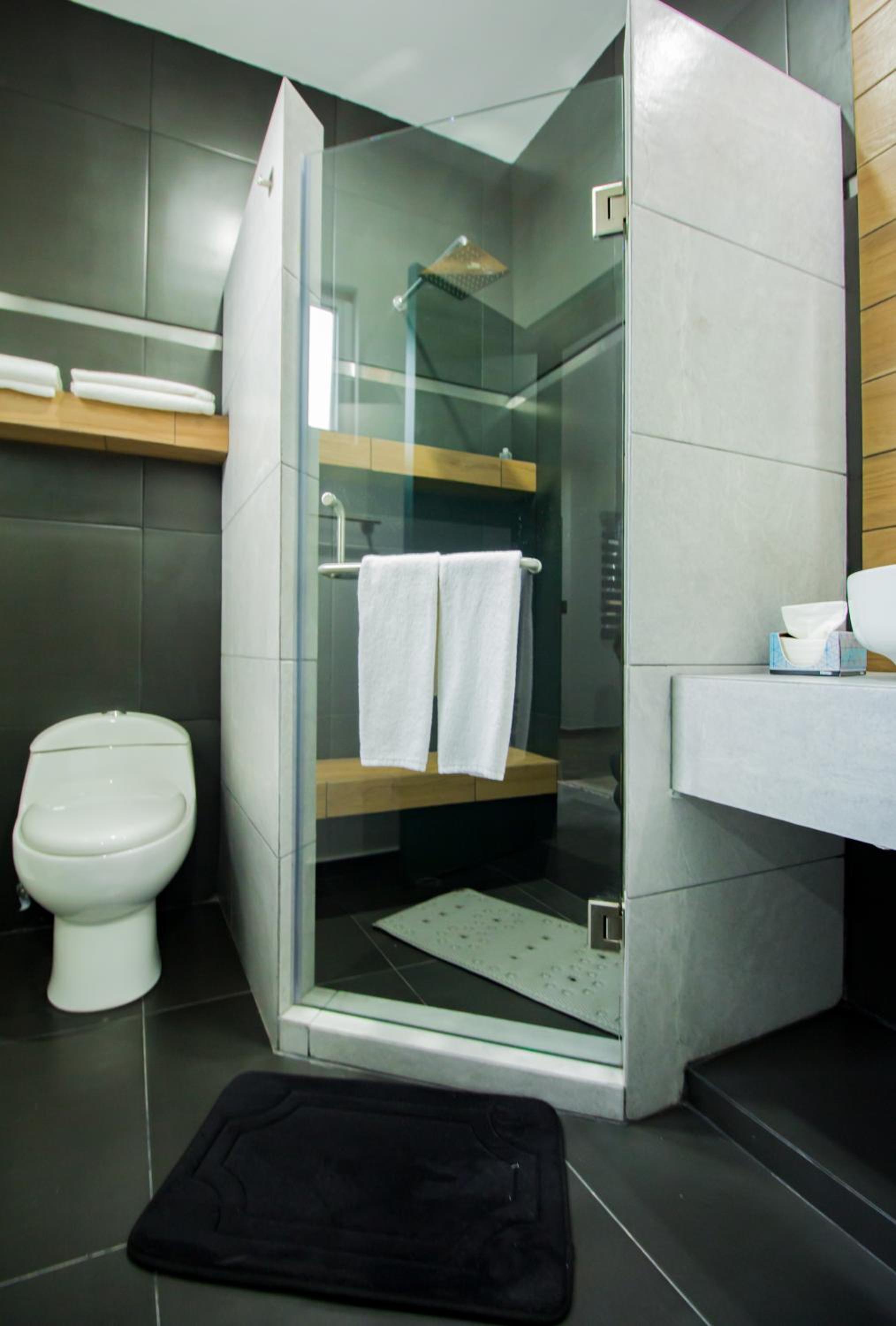 Double Room - Photo 12