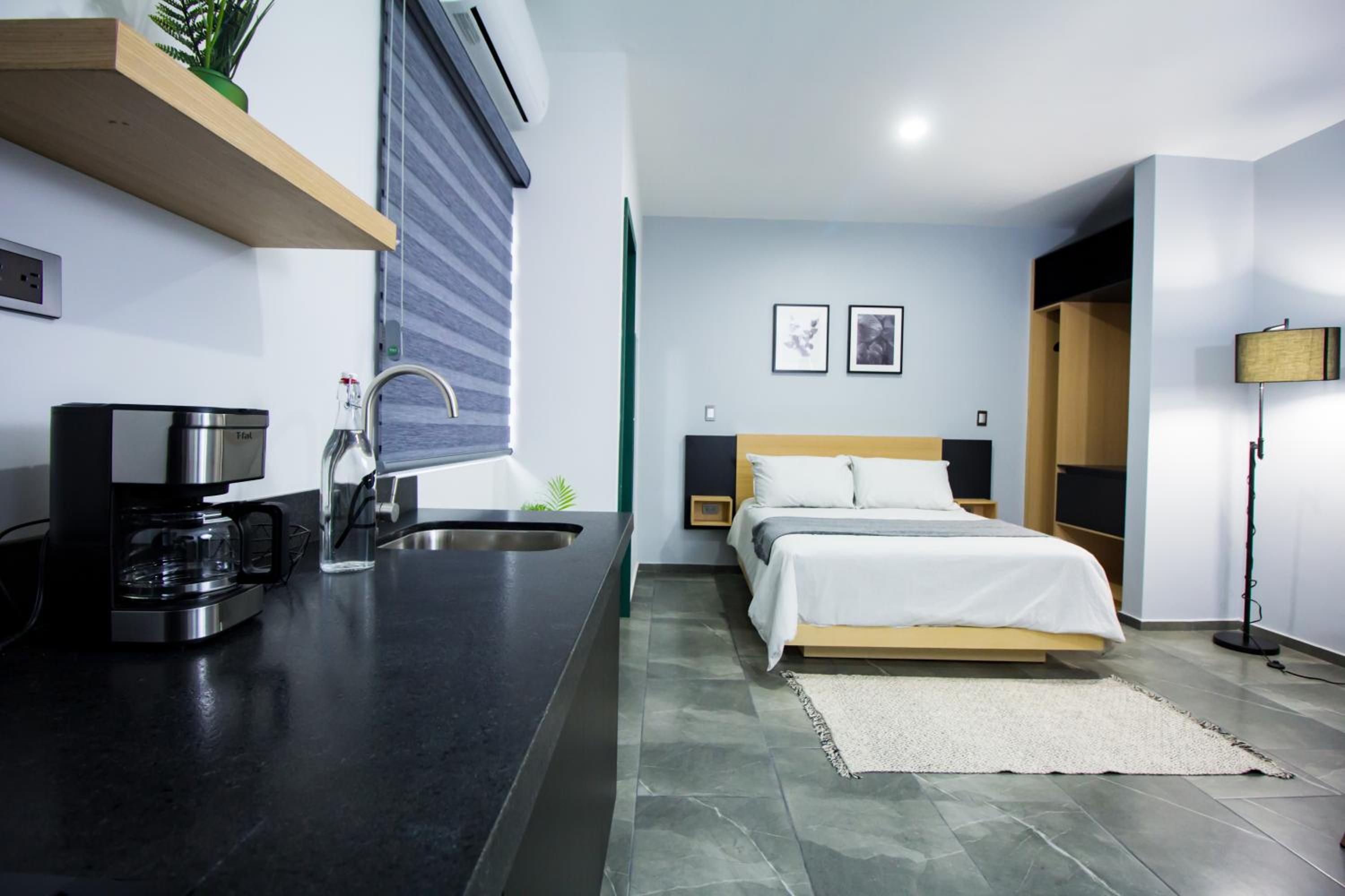 Double Room - Photo 5