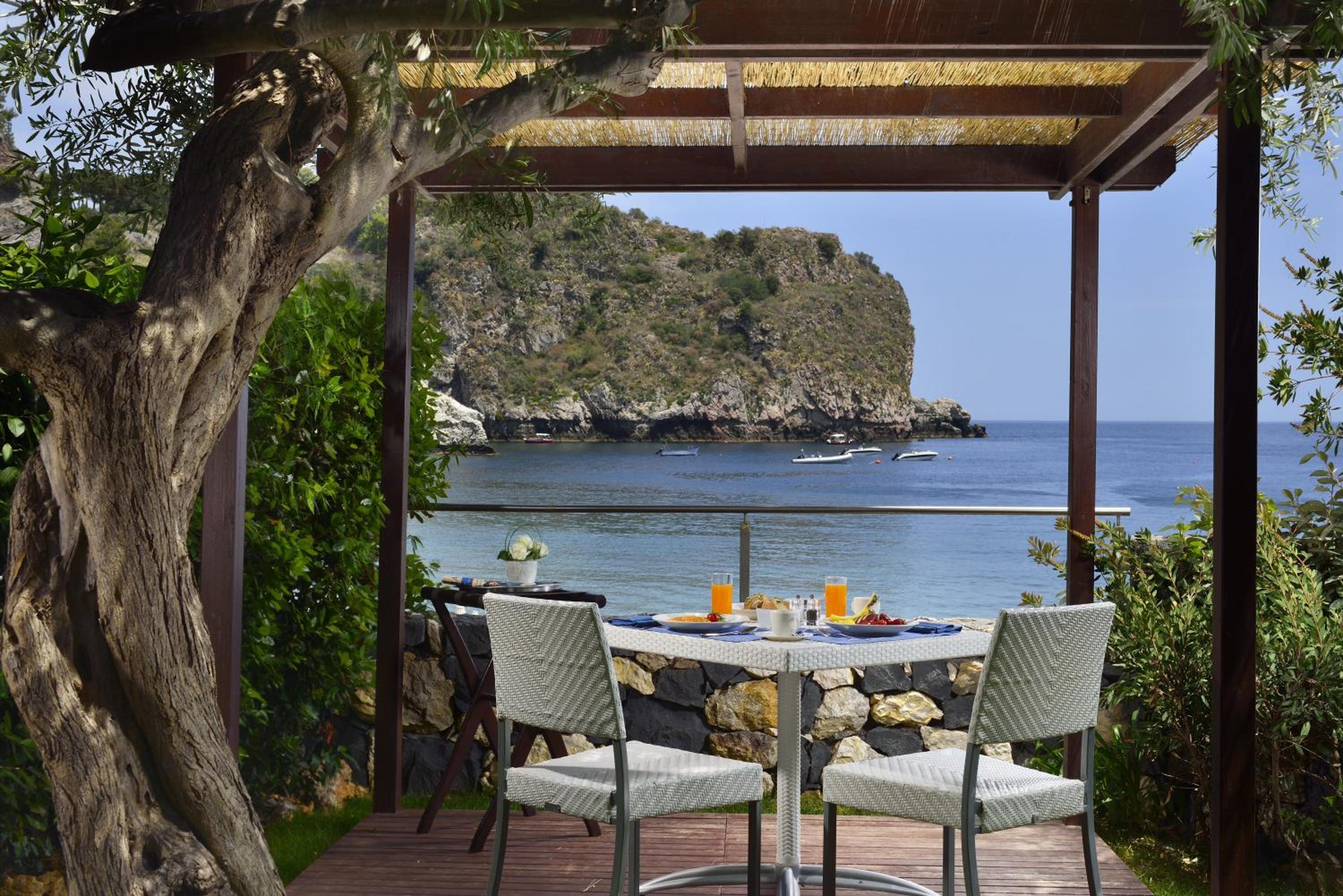 Superior Double Room with Hot Tub and Sea View - Photo 3