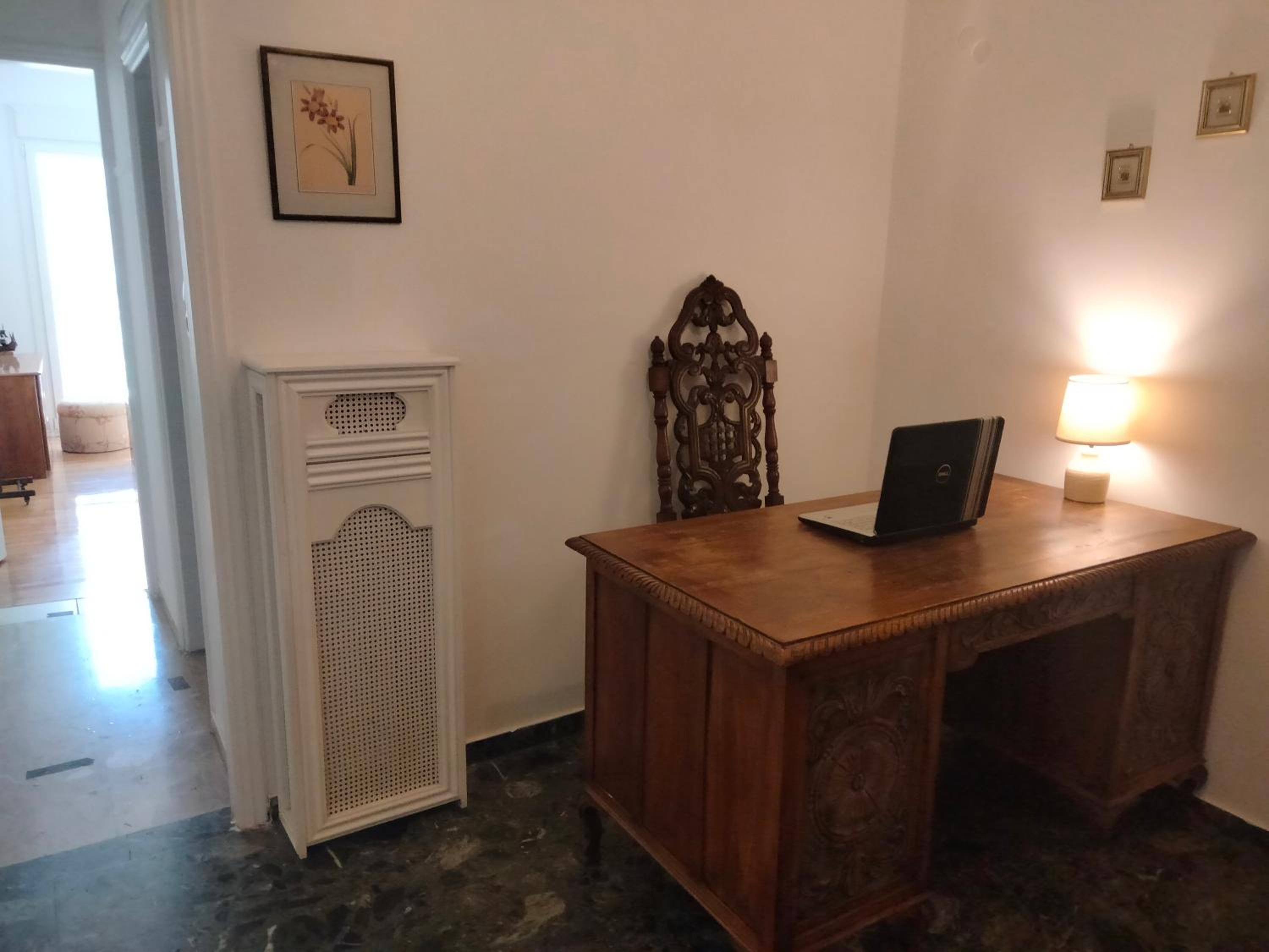 One-Bedroom Apartment photo 3