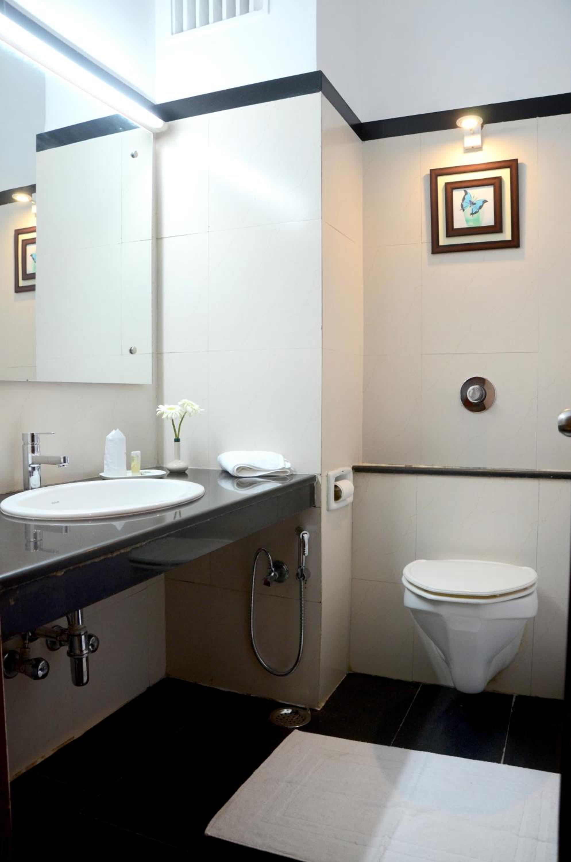 Executive Double Room - Photo 13