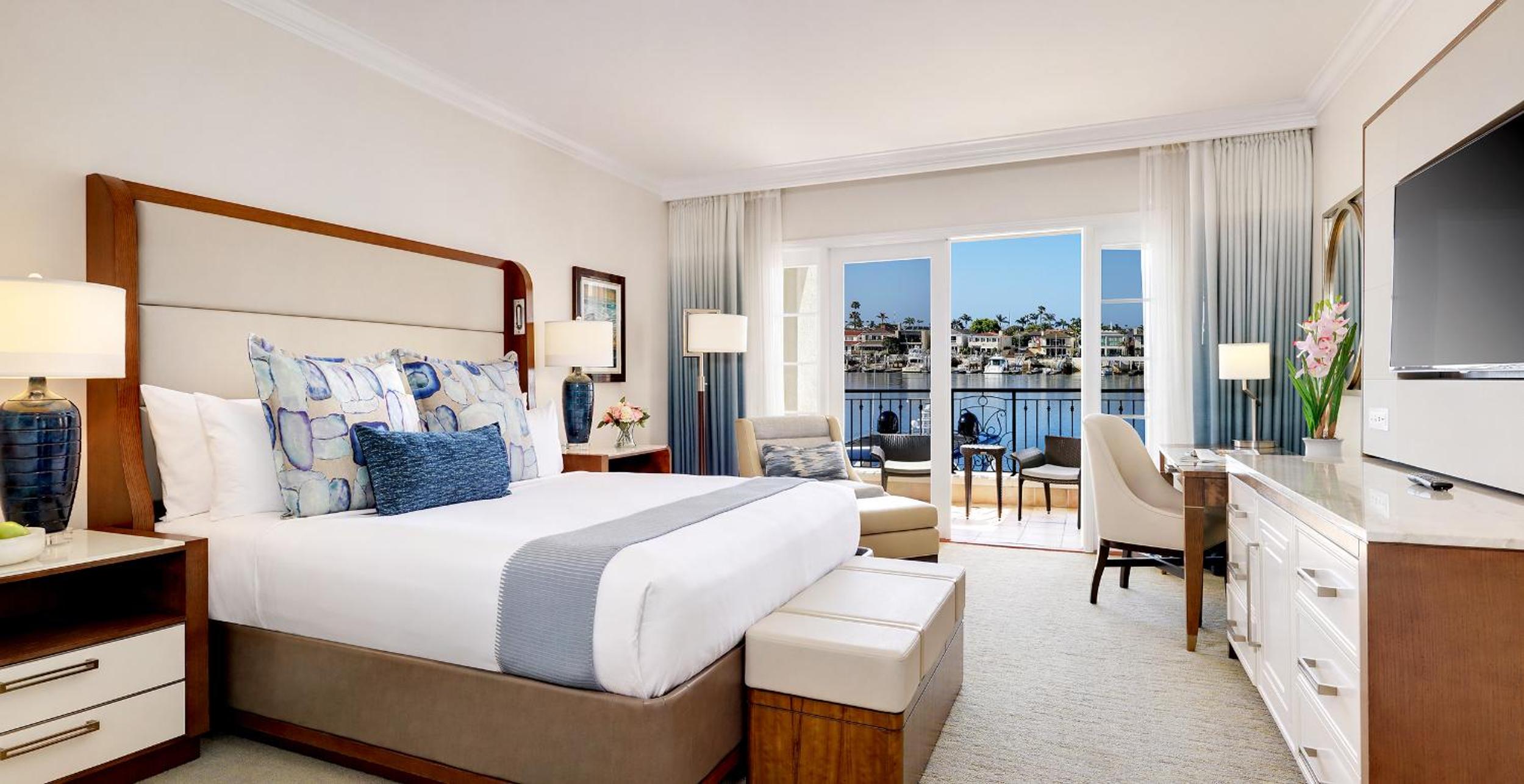 Bay View with King Bed - Photo 1