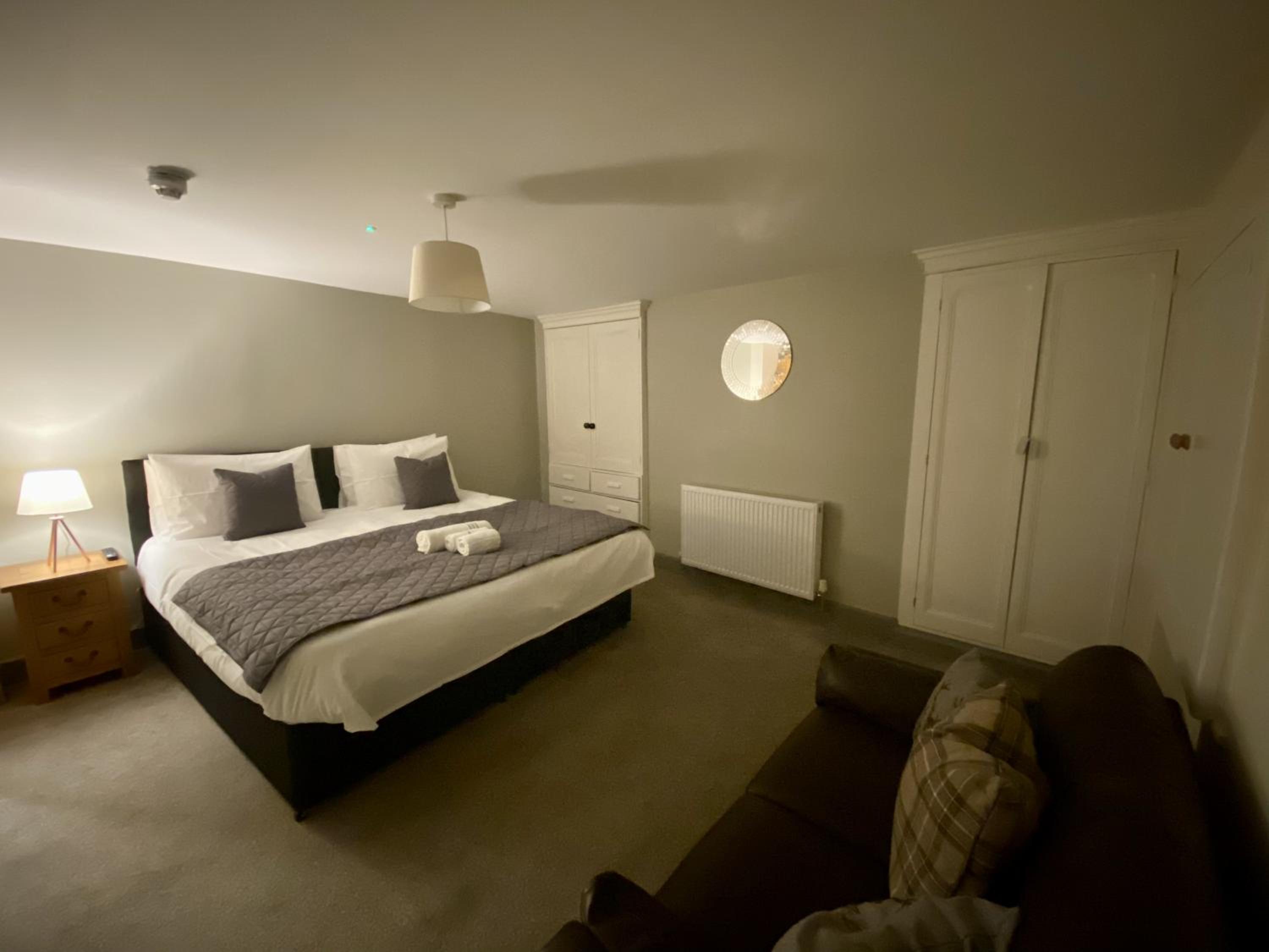 Double Room with Shared Bathroom photo 1