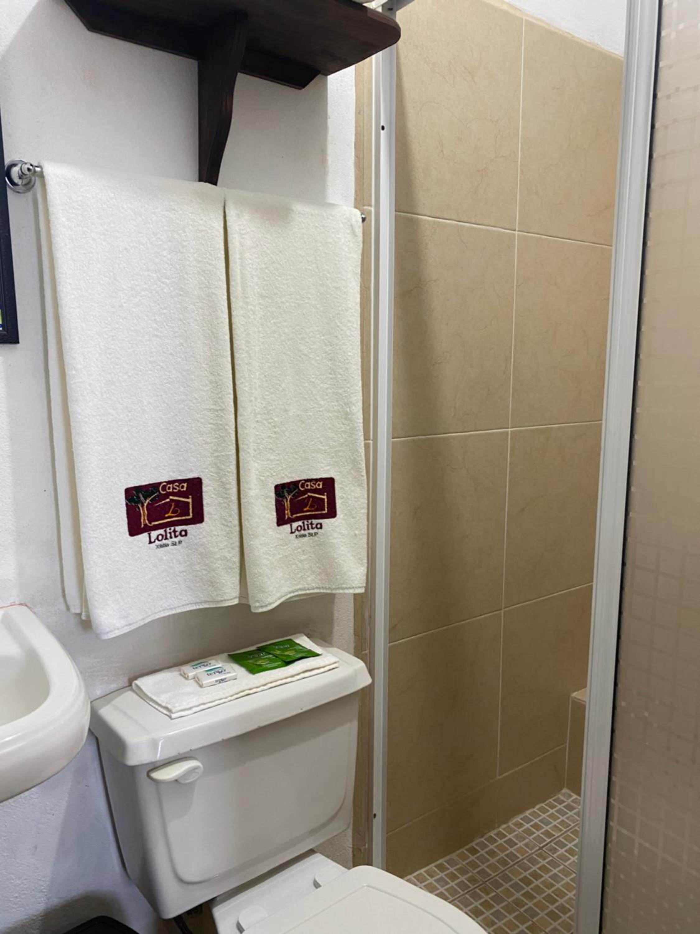 Double Room - Photo 4