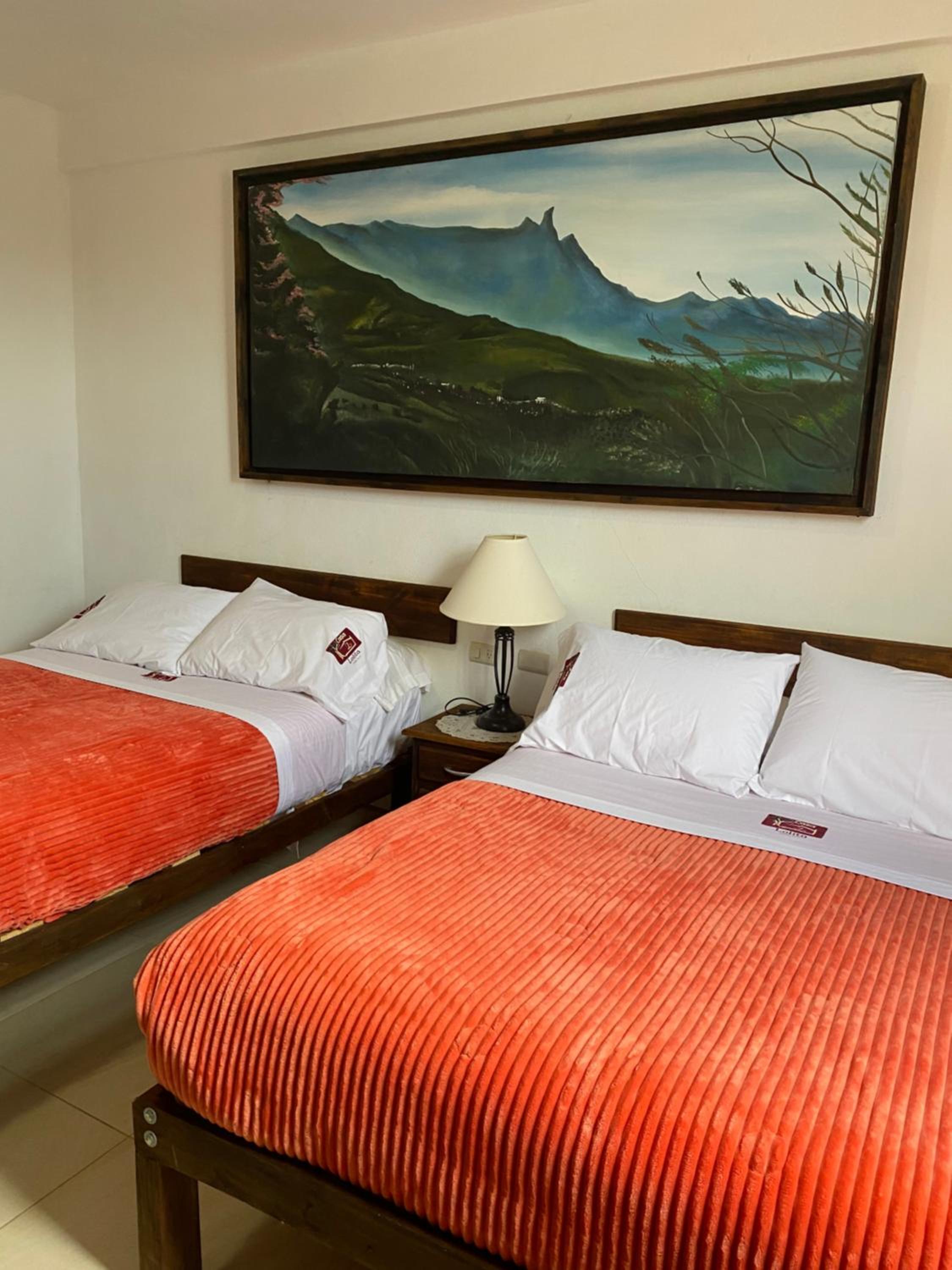 Double Room - Photo 2
