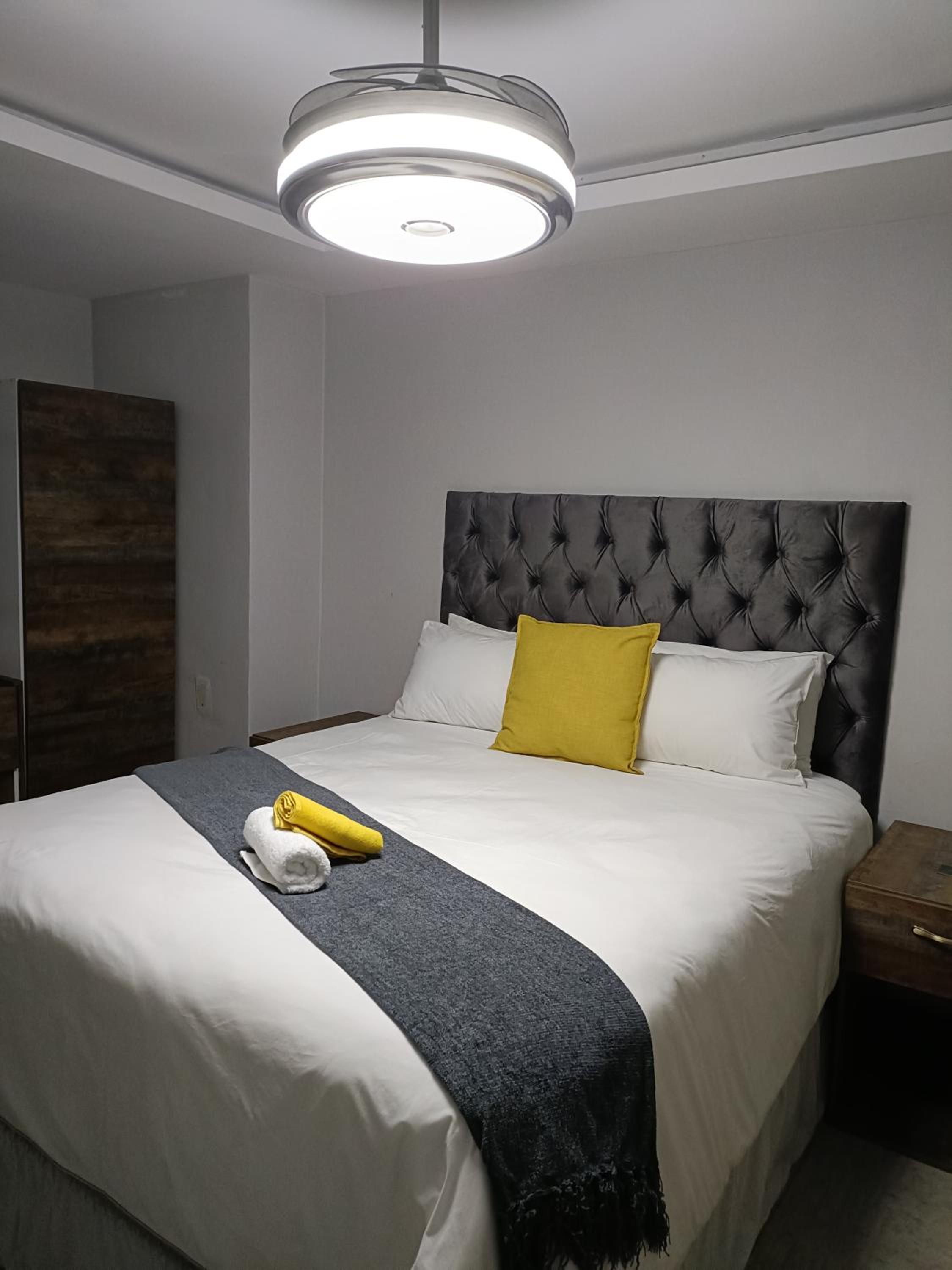 Deluxe Double Room with Shower - Photo 3