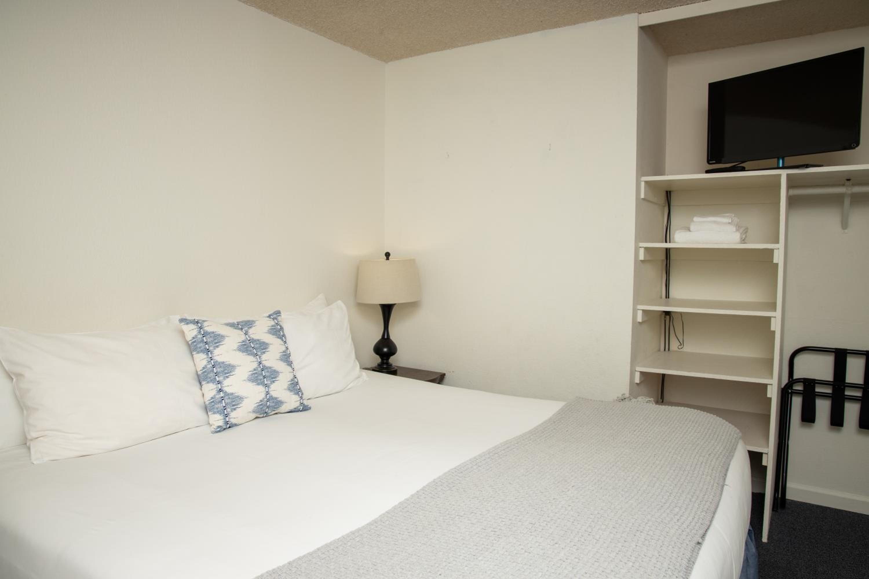Suite - Photo 4