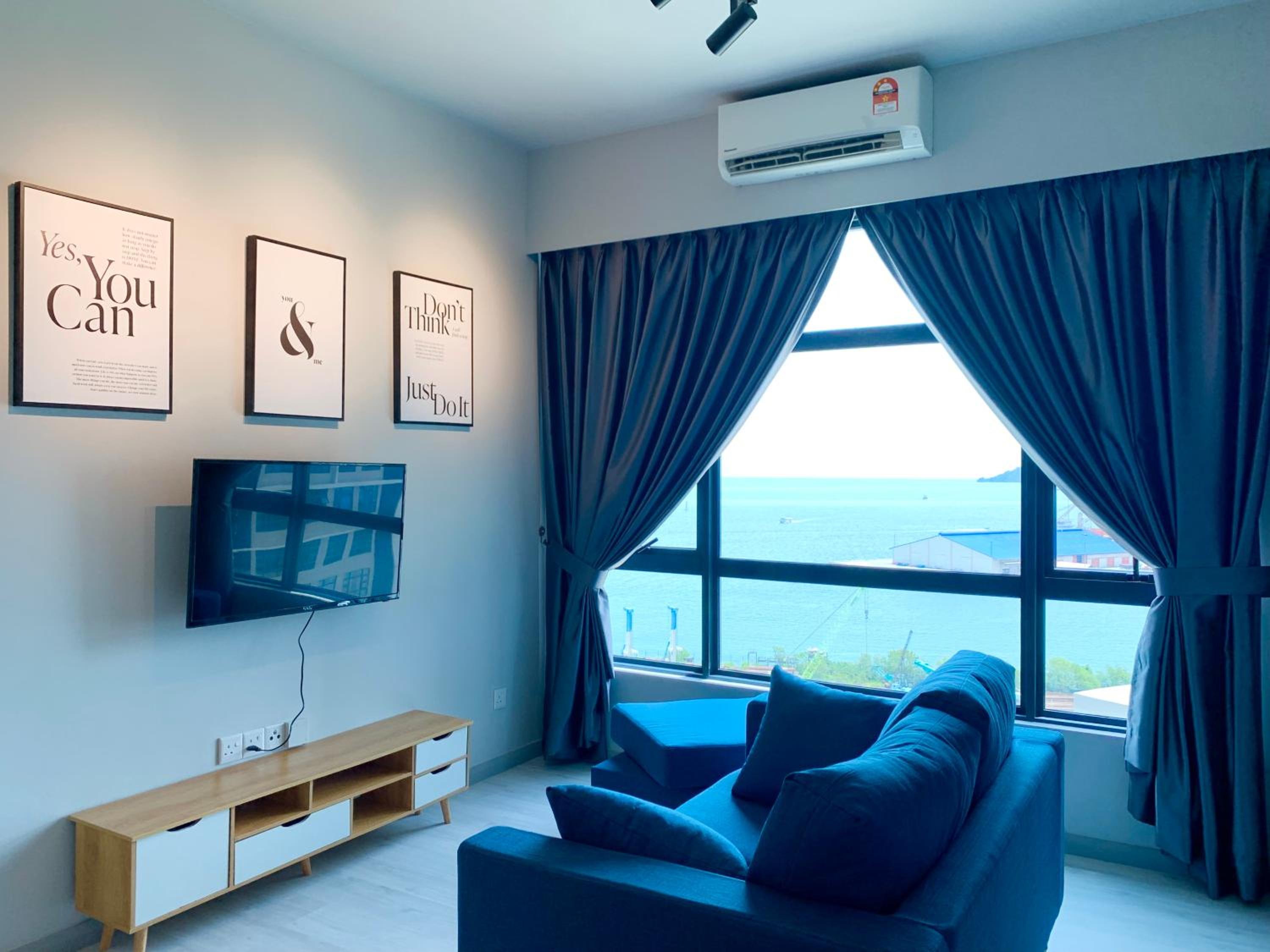 Apartment with Sea View - Photo 1