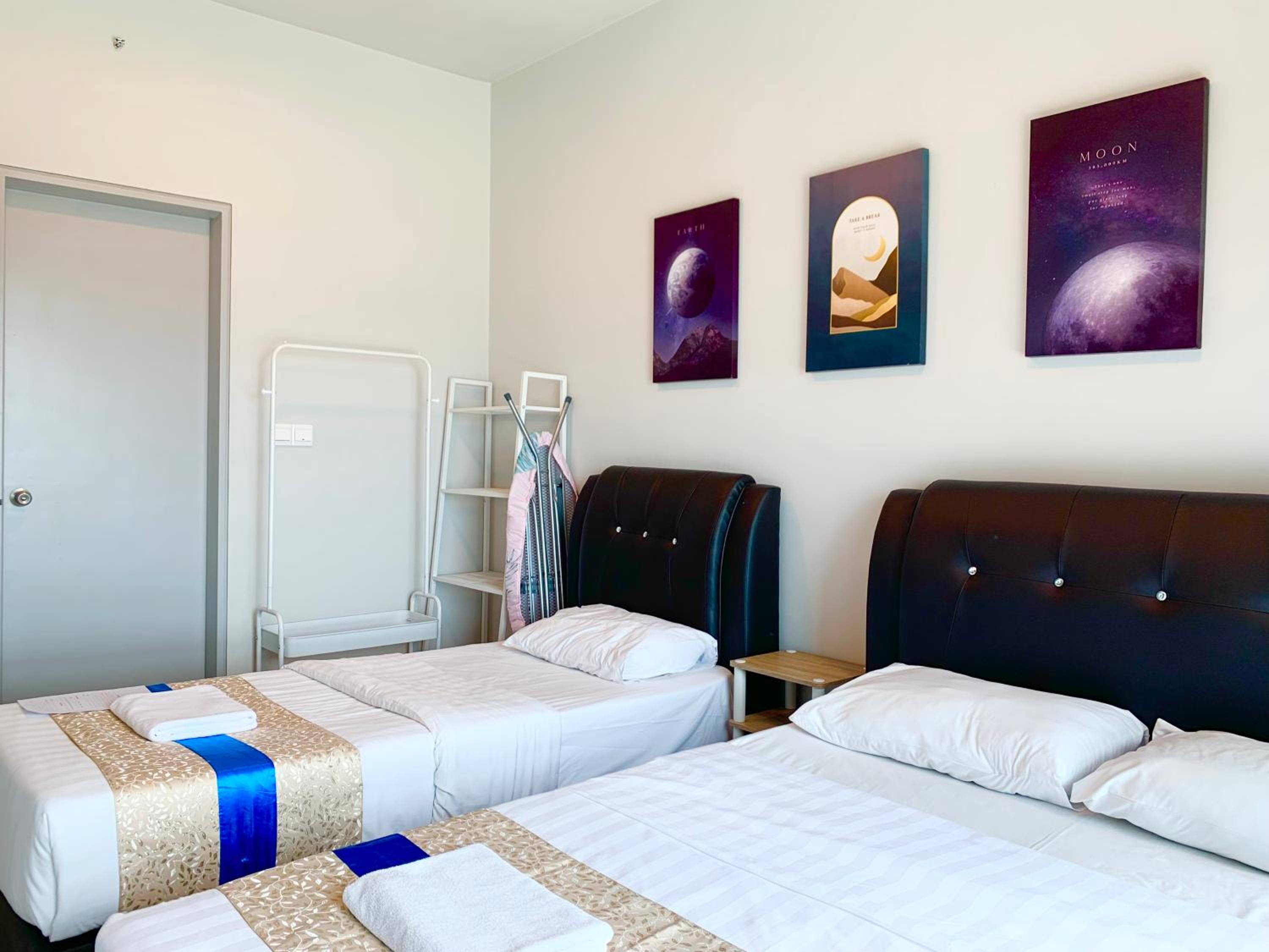 Apartment with Sea View - Photo 3