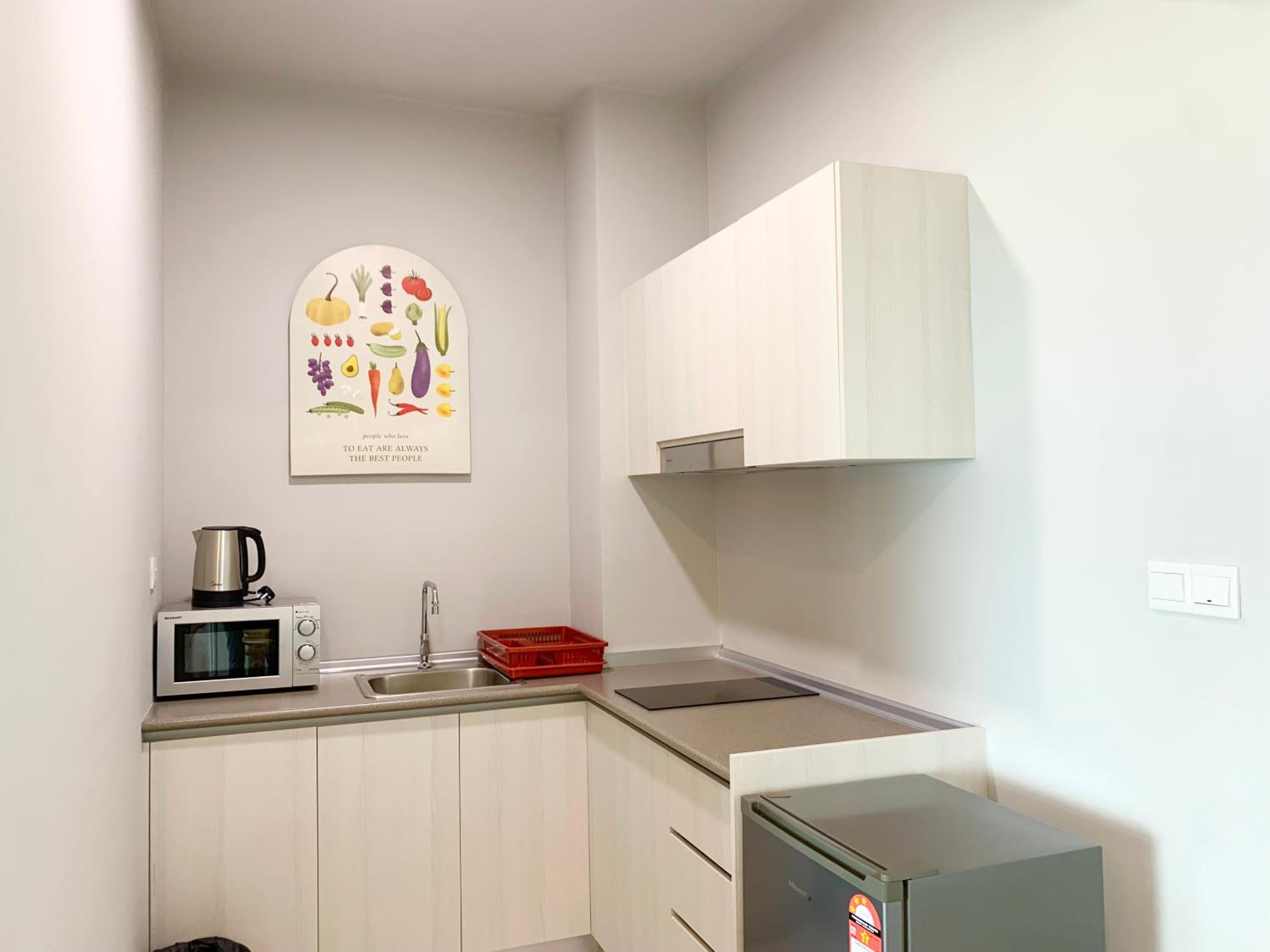 Apartment with Sea View - Photo 7