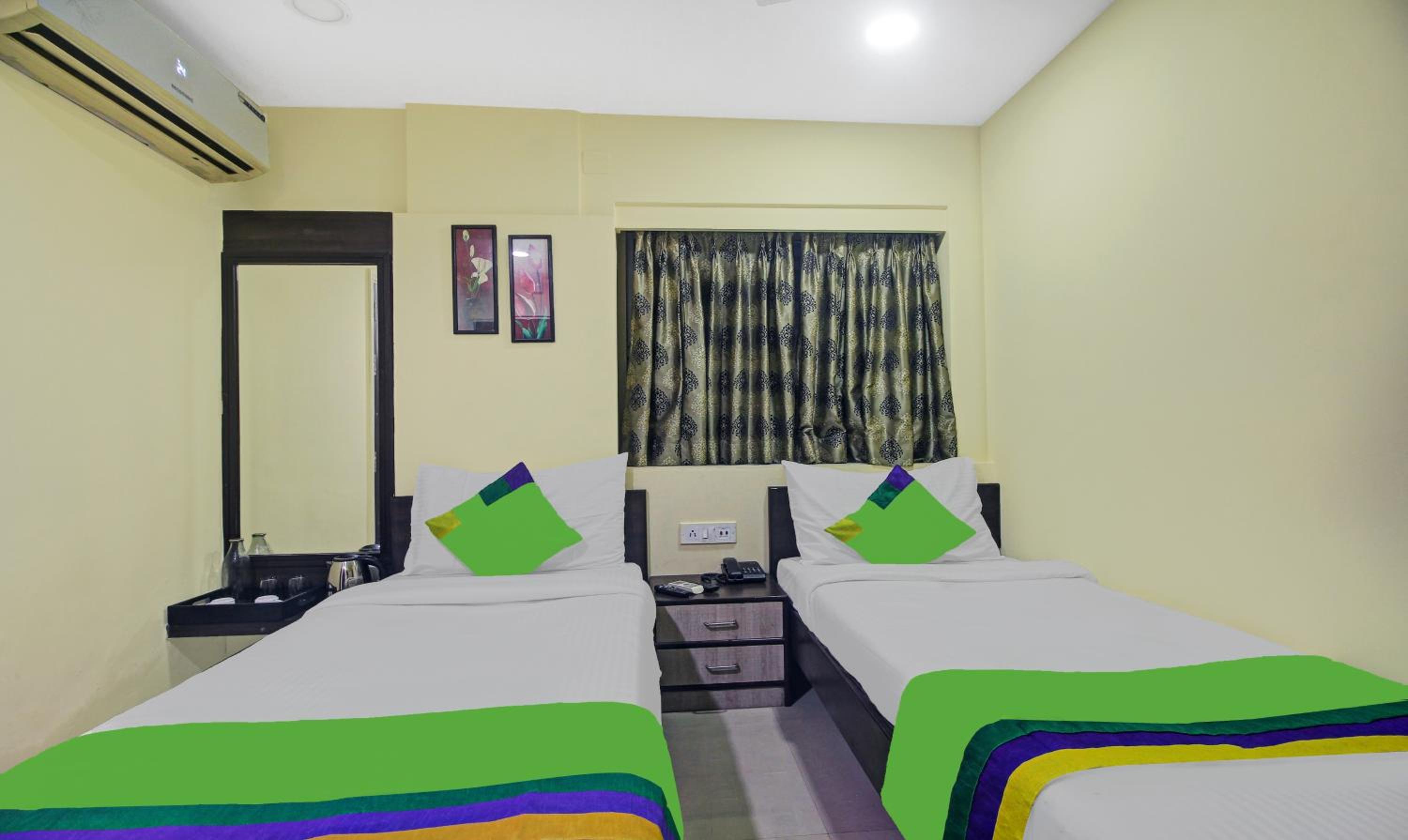 Economy Room - Photo 7
