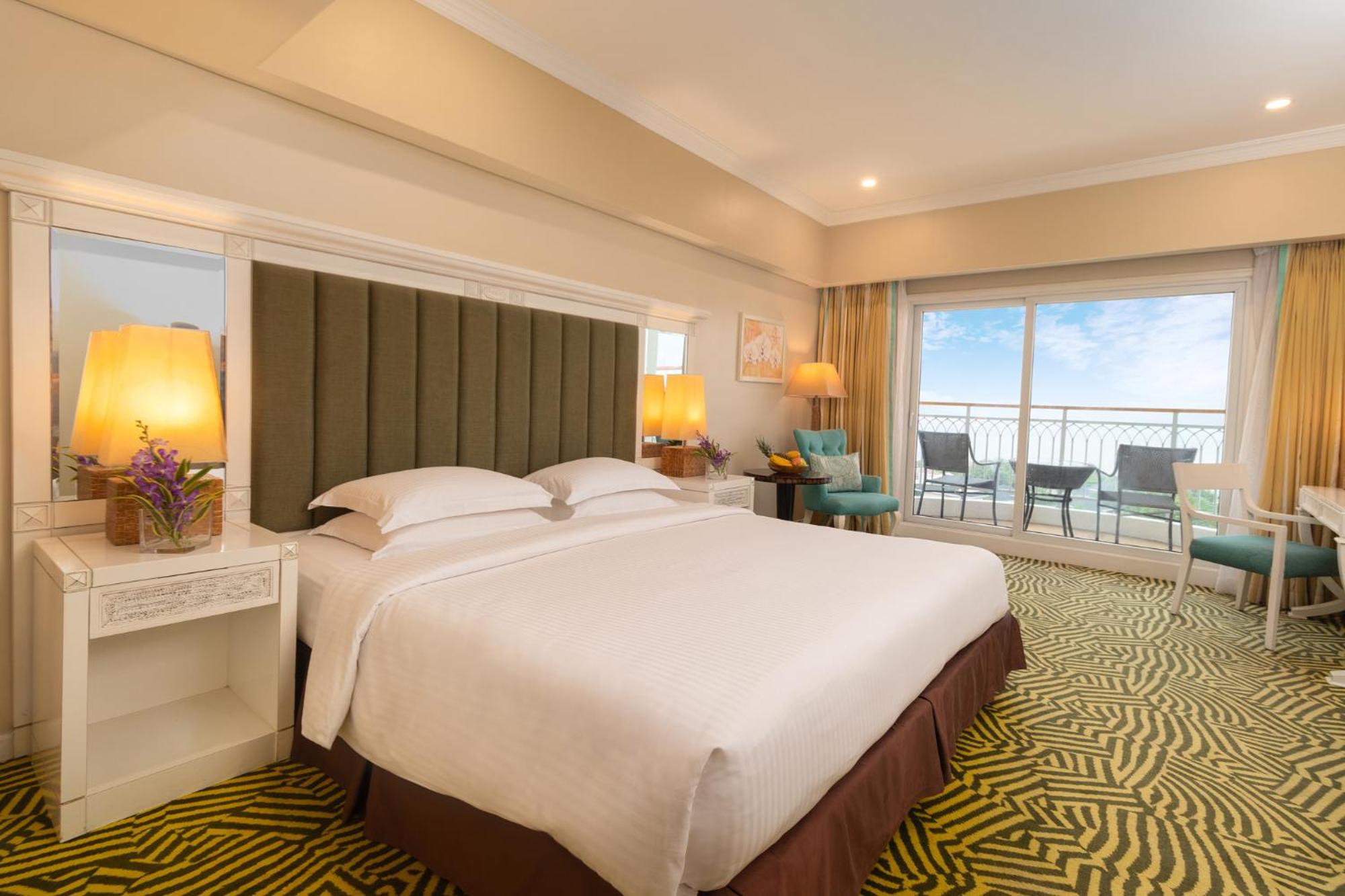 Deluxe Room - Photo 3