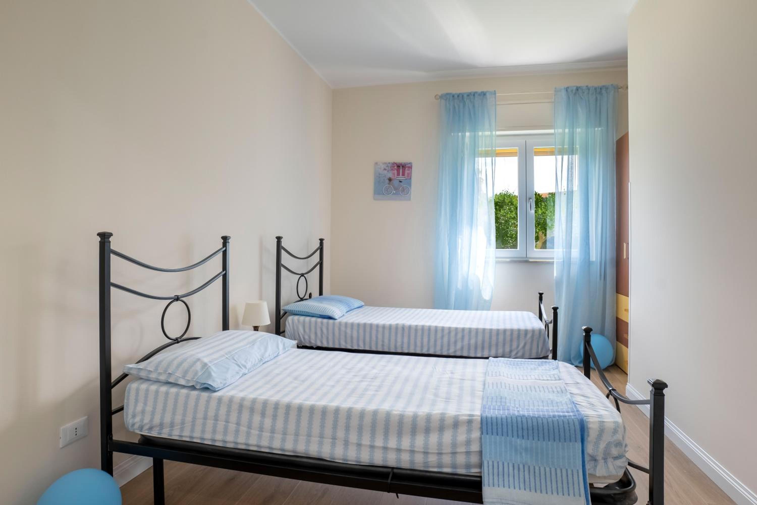 Three-Bedroom Villa photo 2