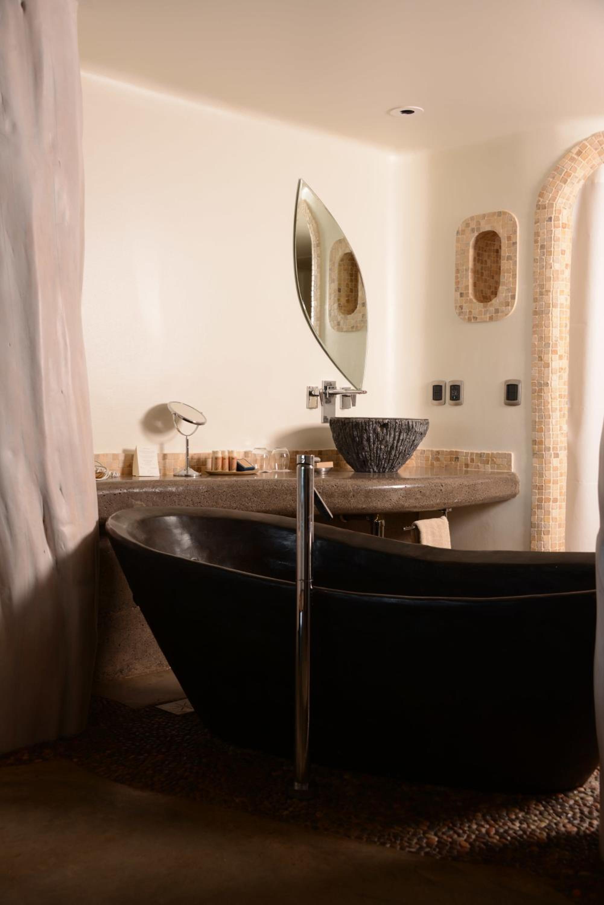 King Room with Sea View - Photo 8