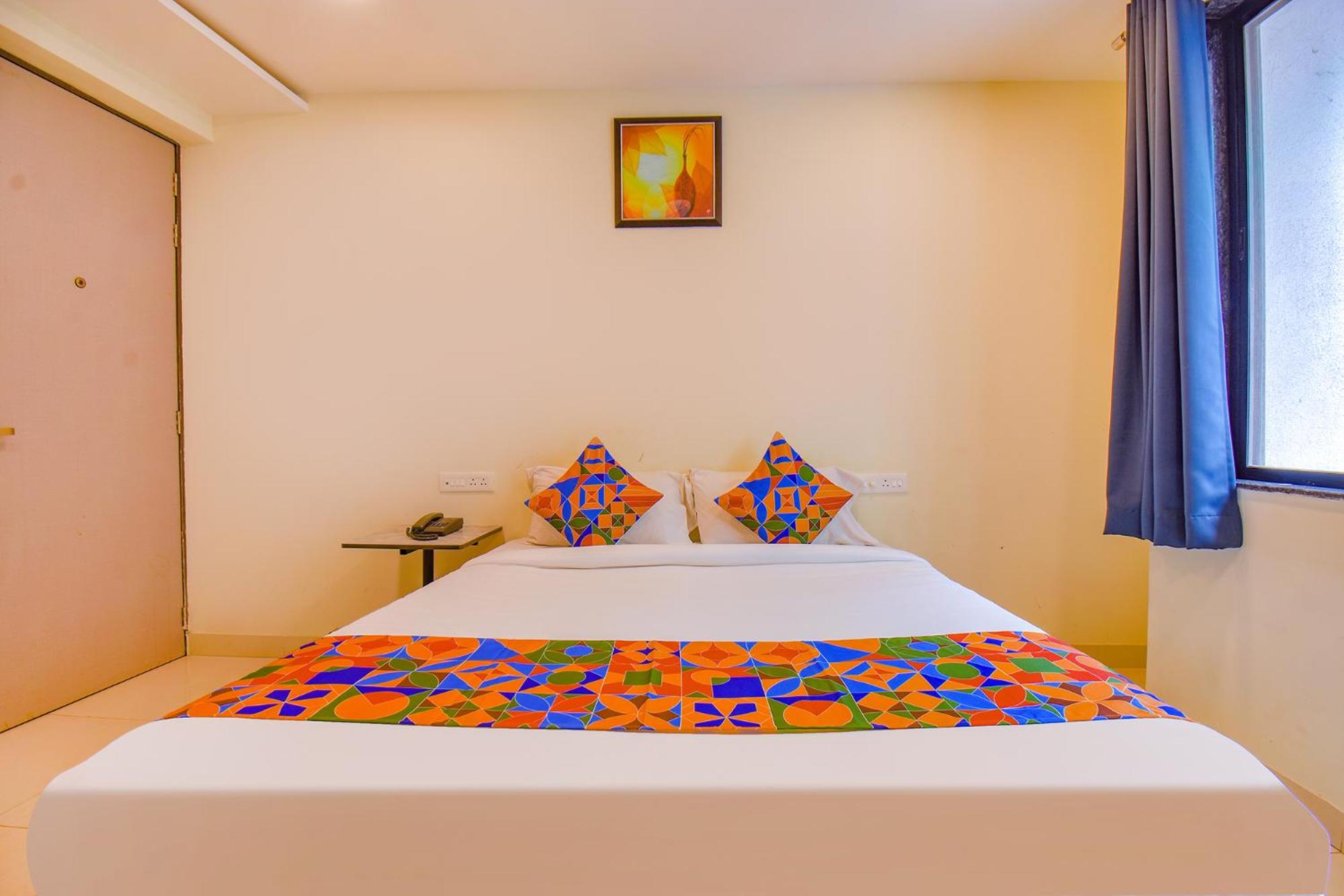 Deluxe Room - Photo 4