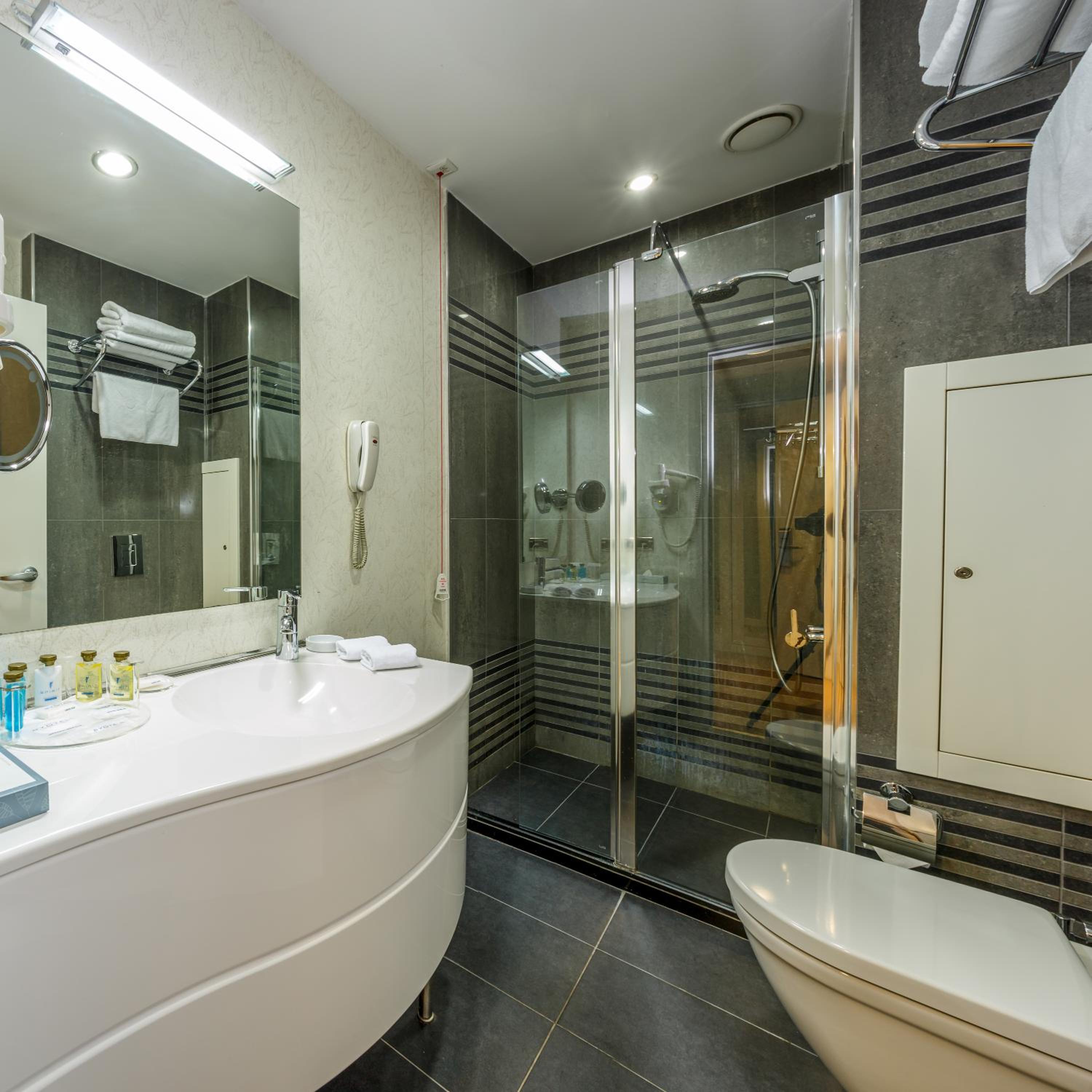 Standard Room with City View photo 3