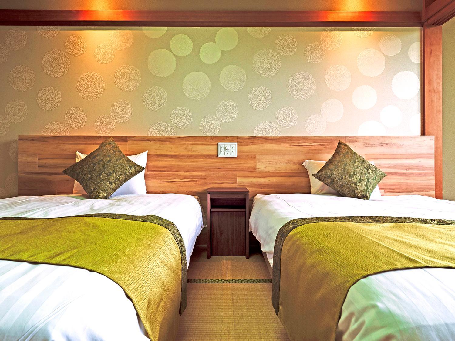 Japanese-Style Twin Room with Shared Bathroom - Photo 1