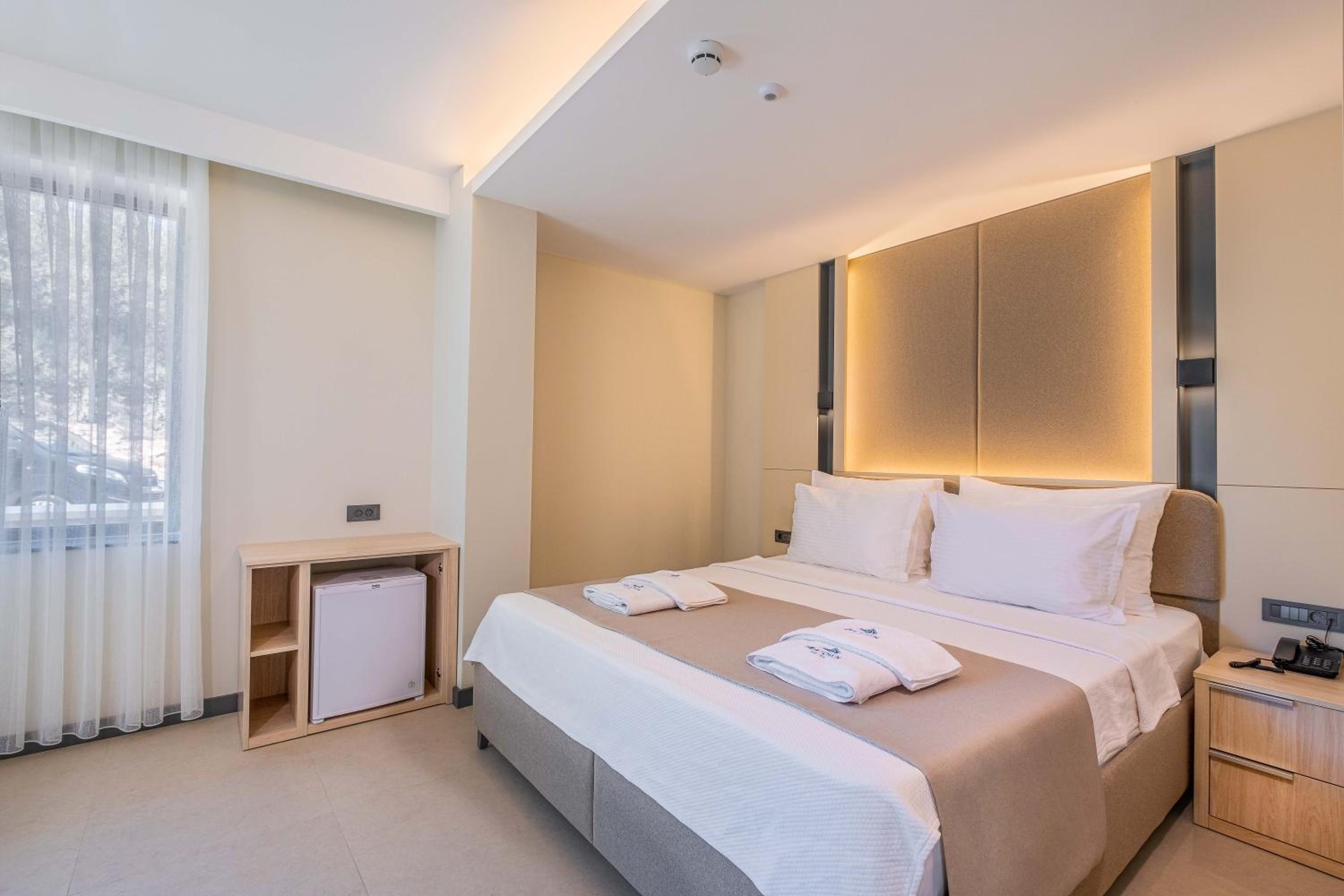 Deluxe Double Room - Photo 1