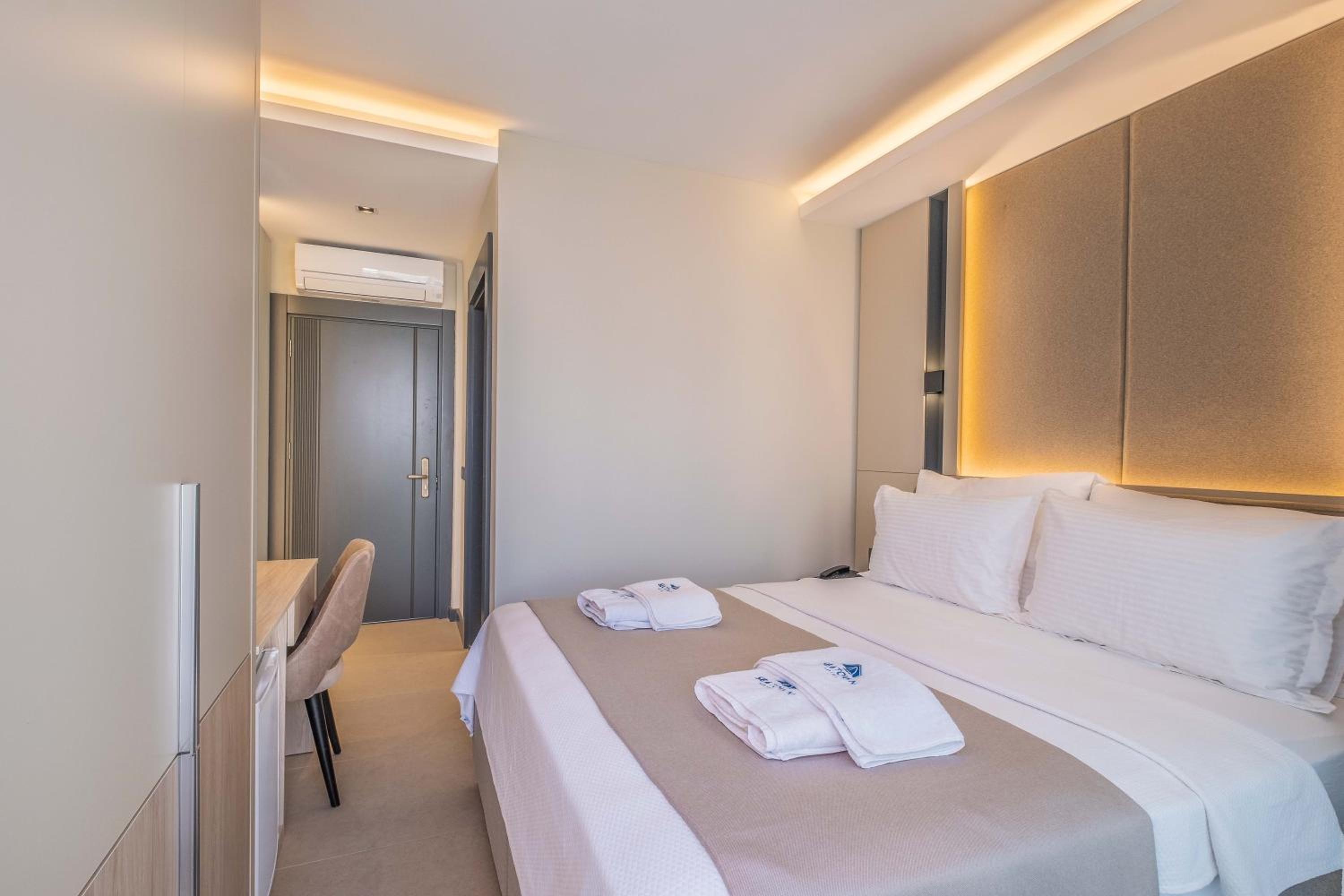 Economy Double Room - Photo 8