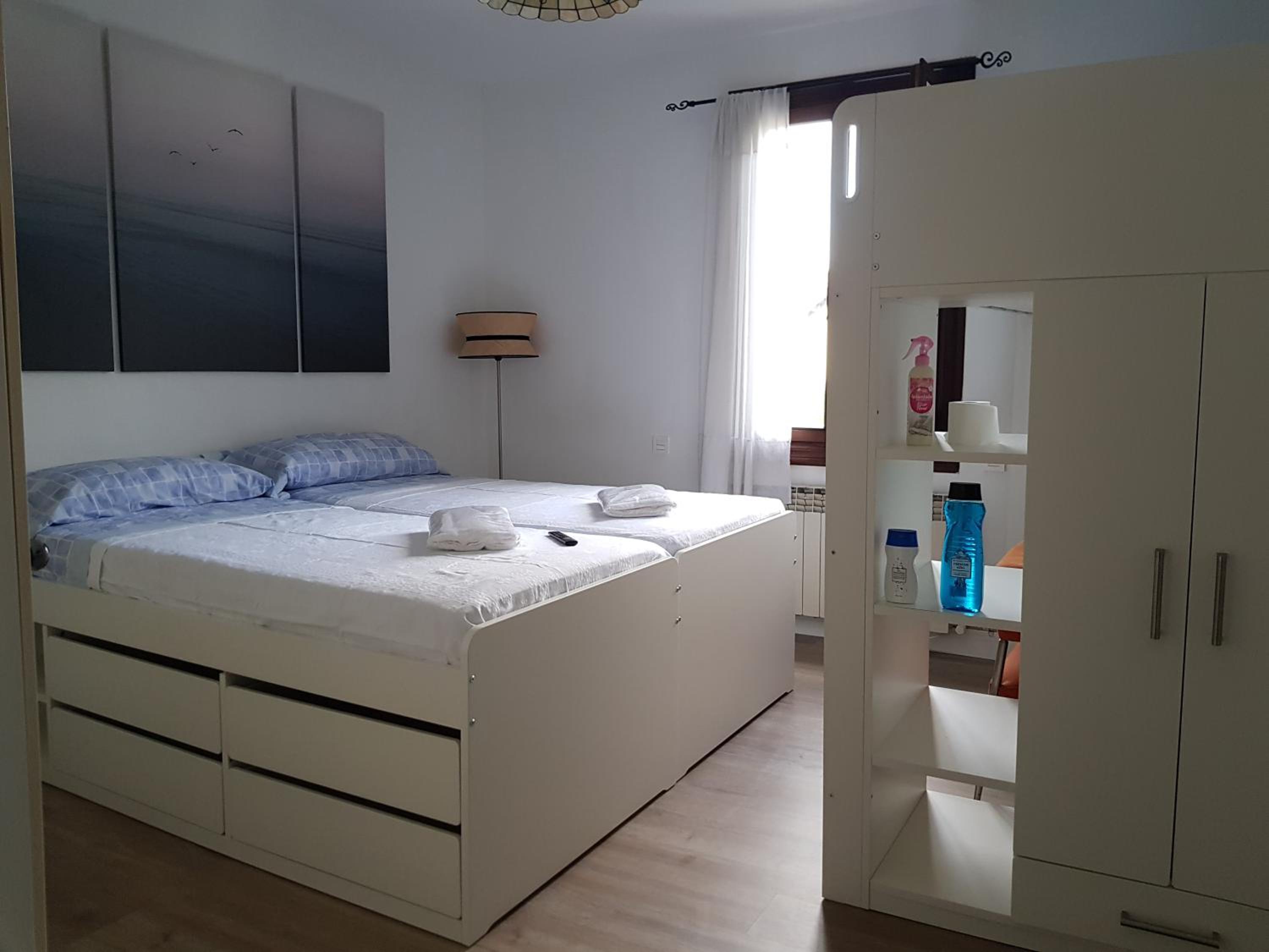 Habitación doble con baño compartido