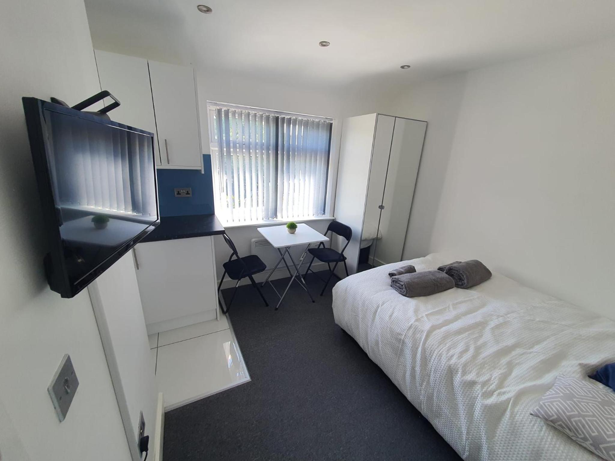 Double Room with Private Bathroom photo 3