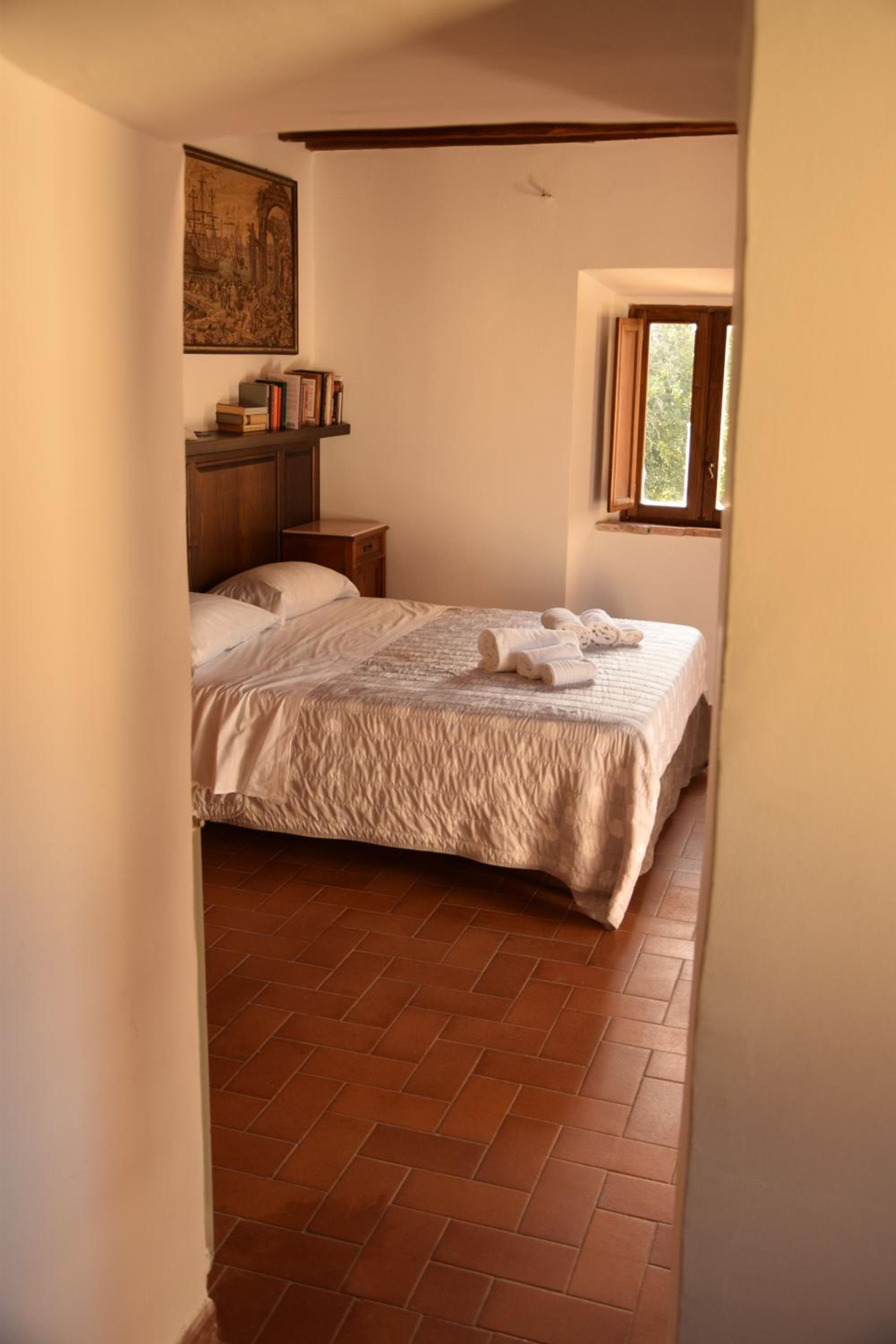 Double Room with Private Bathroom - Photo 3