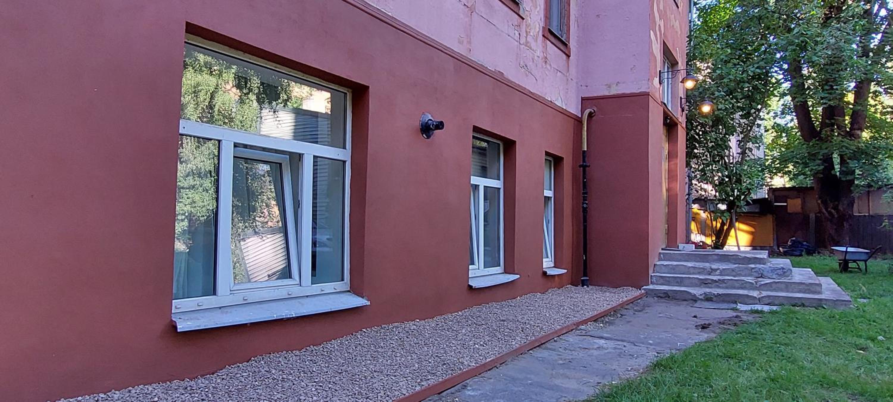 Deluxe Two-Bedroom Apartment - Ground Floor  - Photo 9