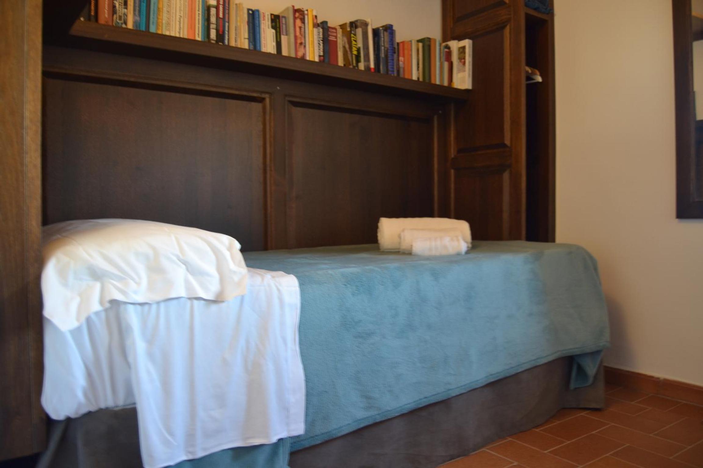 Single Room with Private External Bathroom photo 3