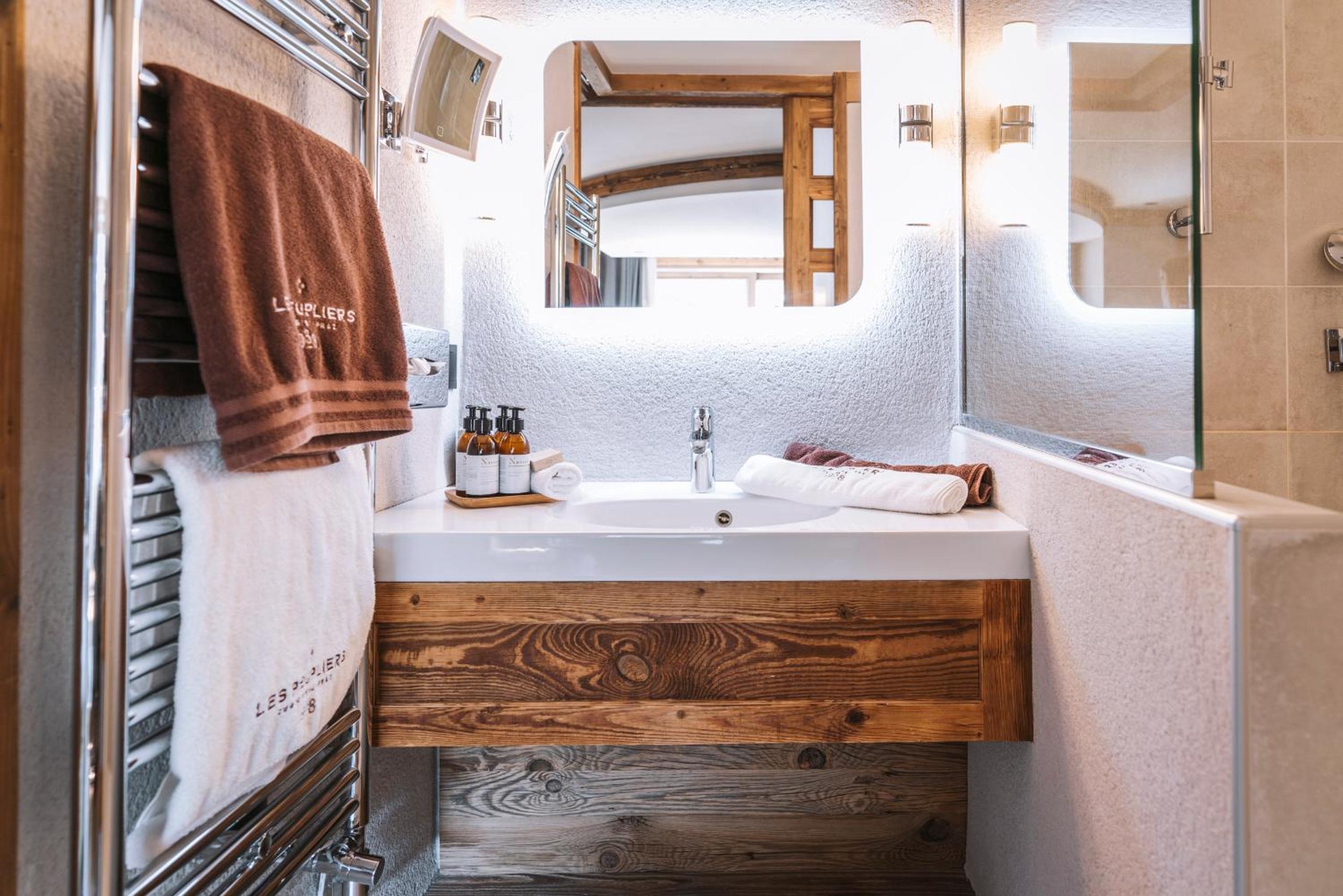 Chambre Supérieure - Vue sur Village
