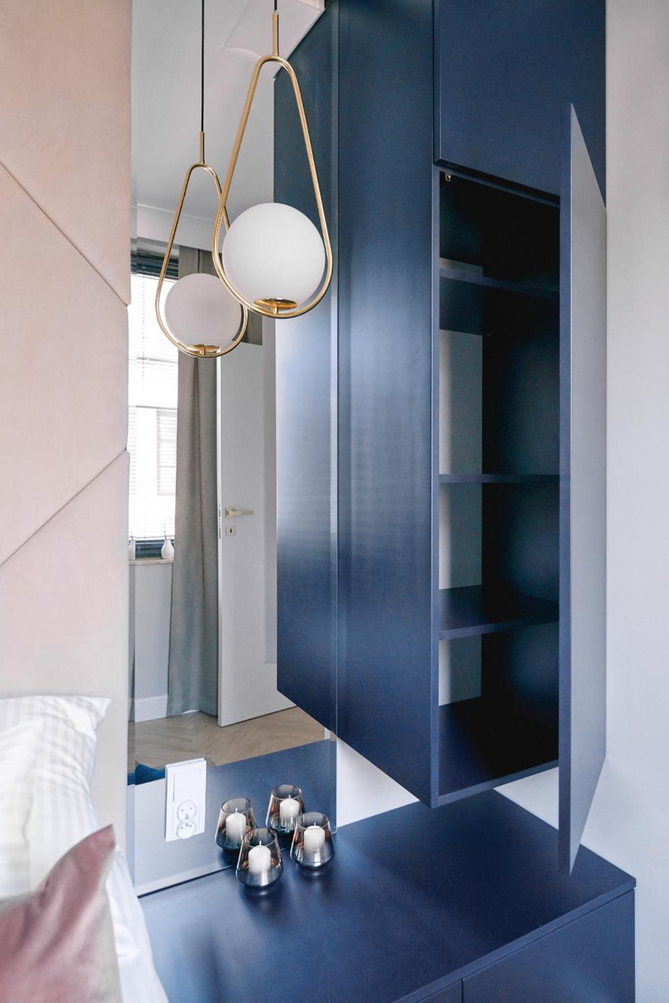 One-Bedroom Apartment - Photo 12