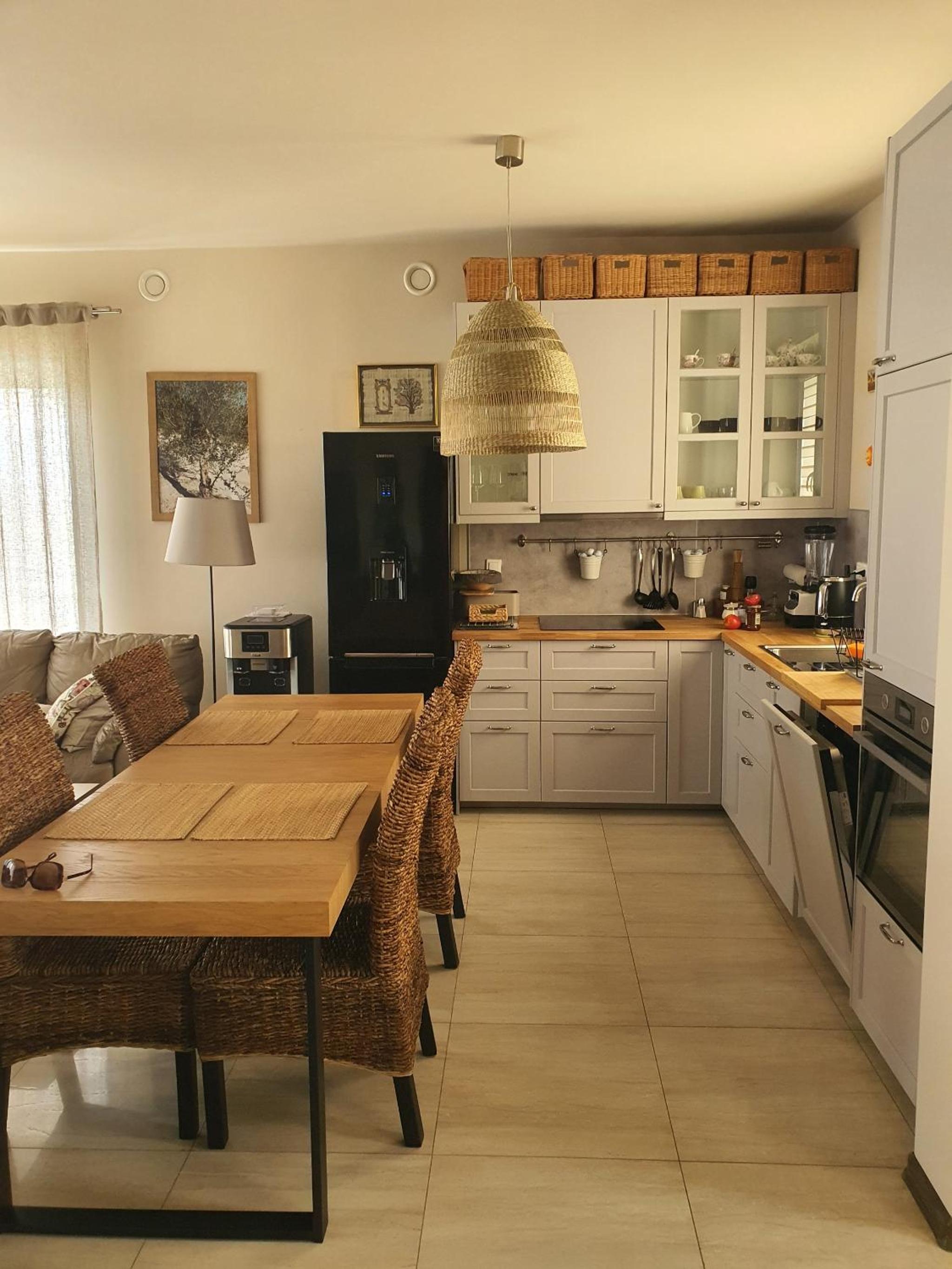 Two-Bedroom Apartment - Photo 11