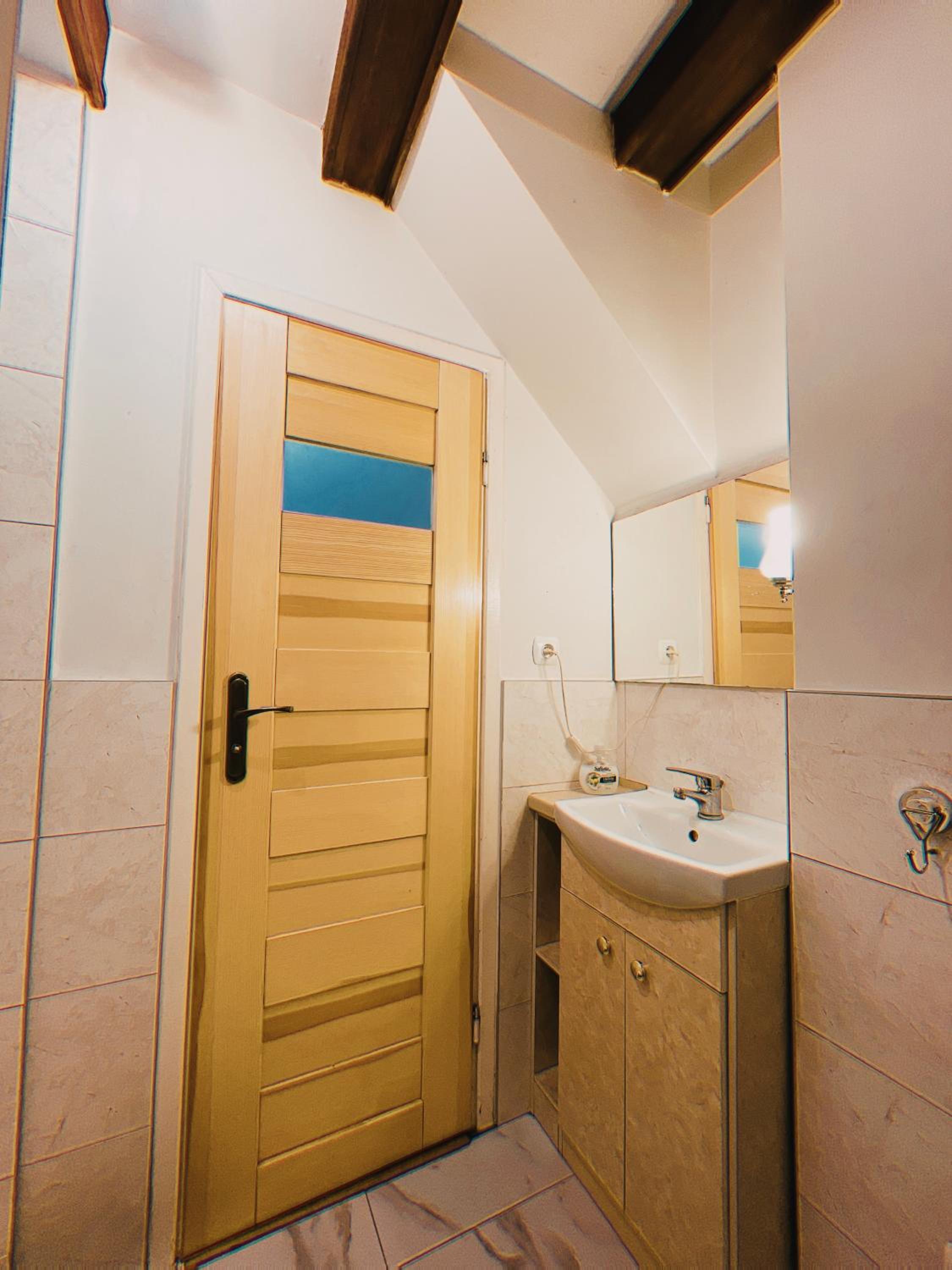 Triple Room - Photo 2