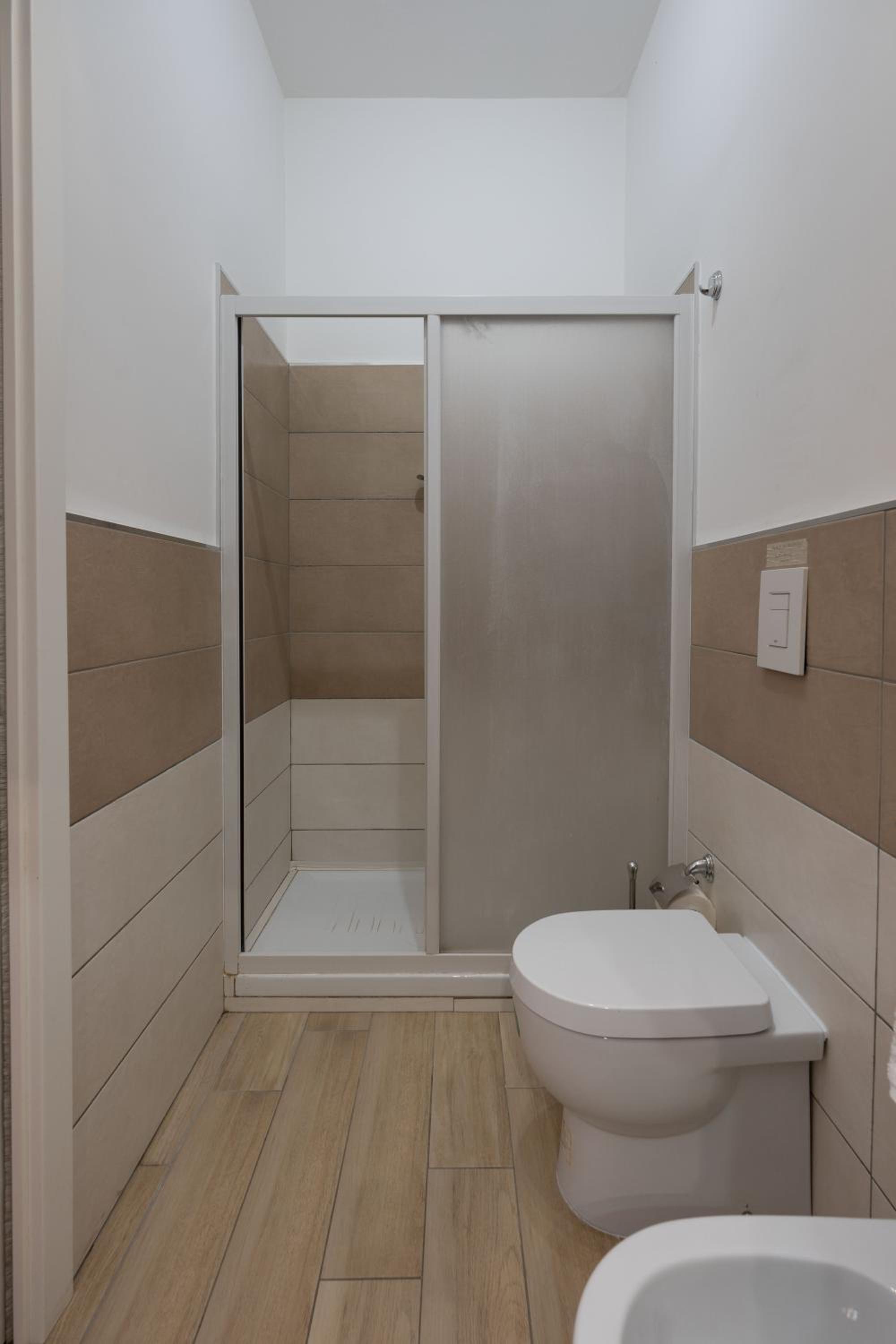 Double Room with Patio - Photo 14