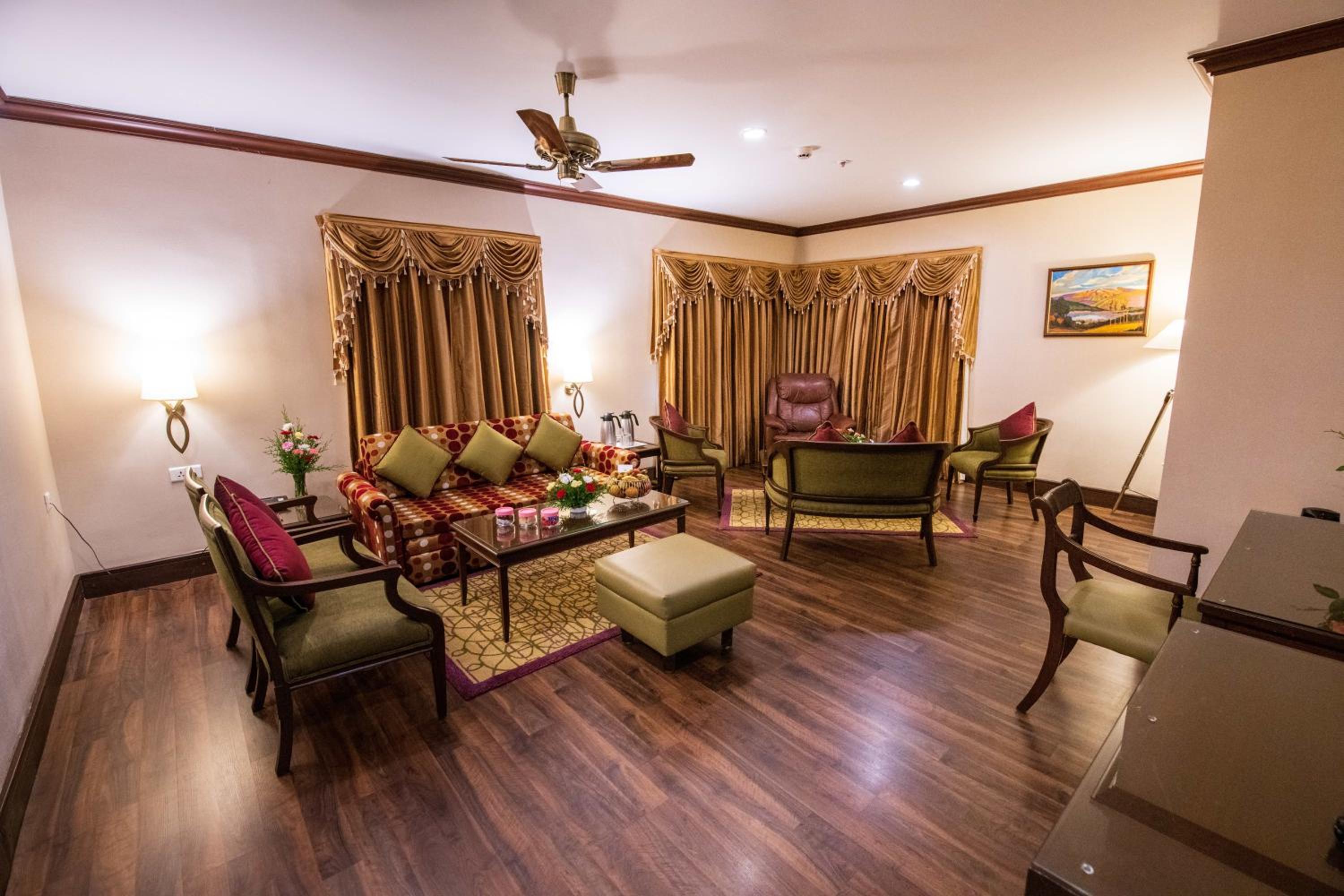 Premium Suite Cottage - Book & Unlock Exclusive Offers - Photo 3