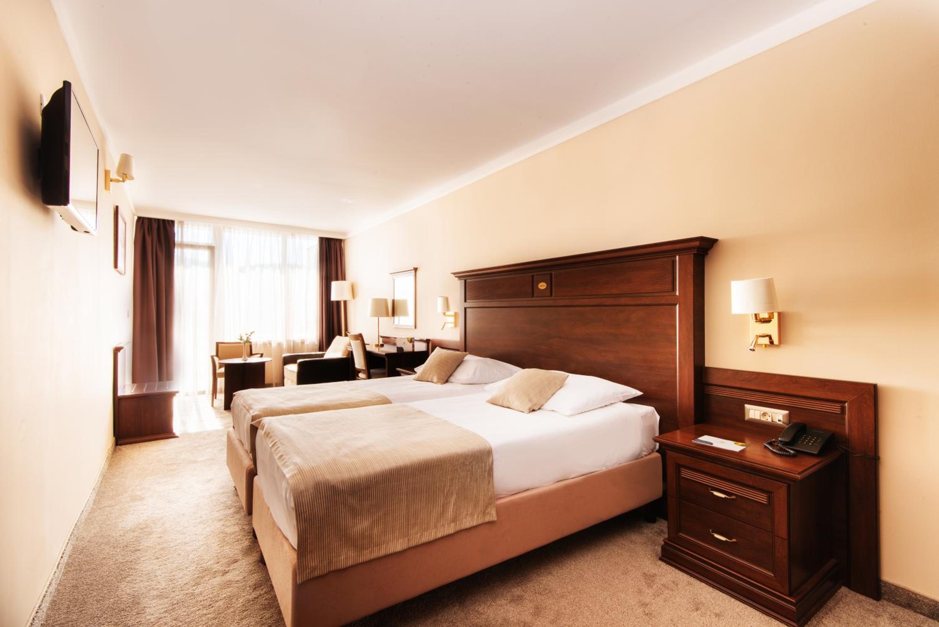 Double or Twin Room with Sea View