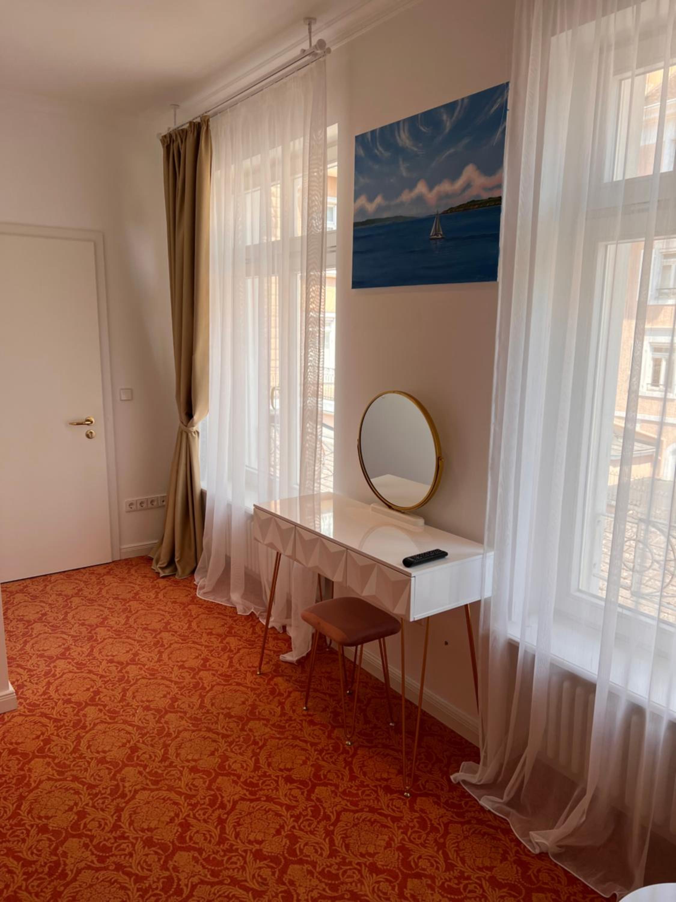 King Room with Mountain View photo 3