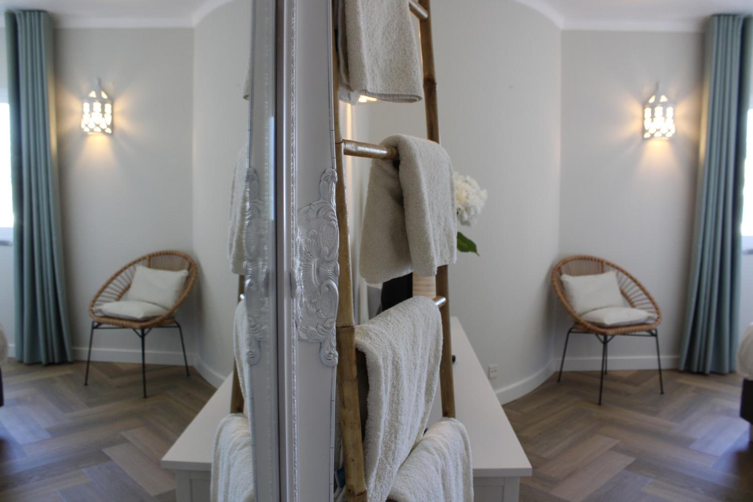 Deluxe Double or Twin Room with Garden View photo 2