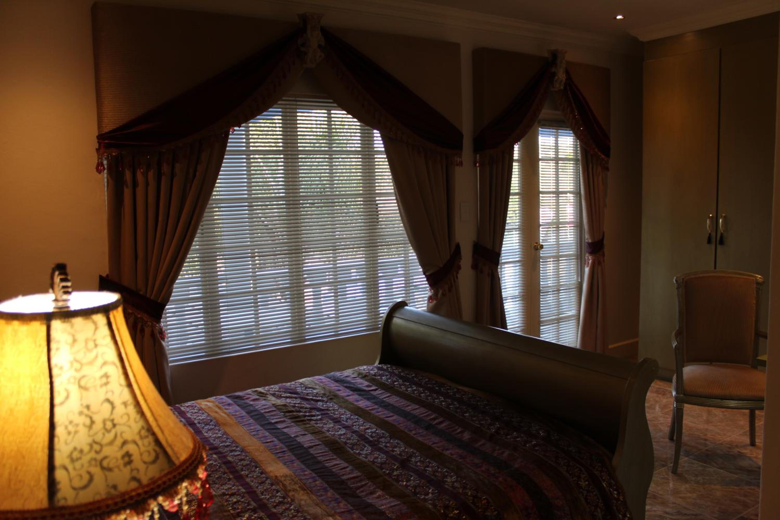 Luxury Family Room photo 2