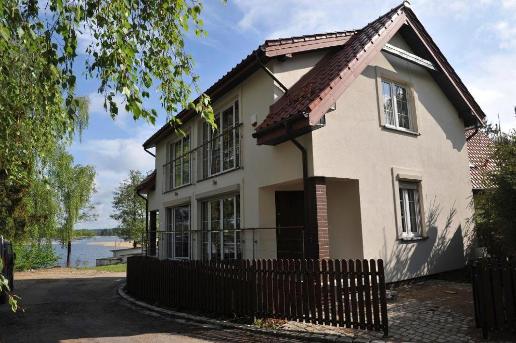 Two-Bedroom Duplex Apartment with Lake View photo 3
