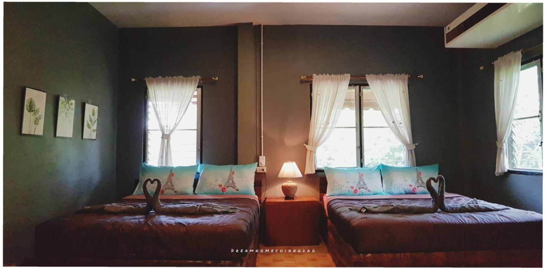 Quadruple Room with Private Bathroom photo 1