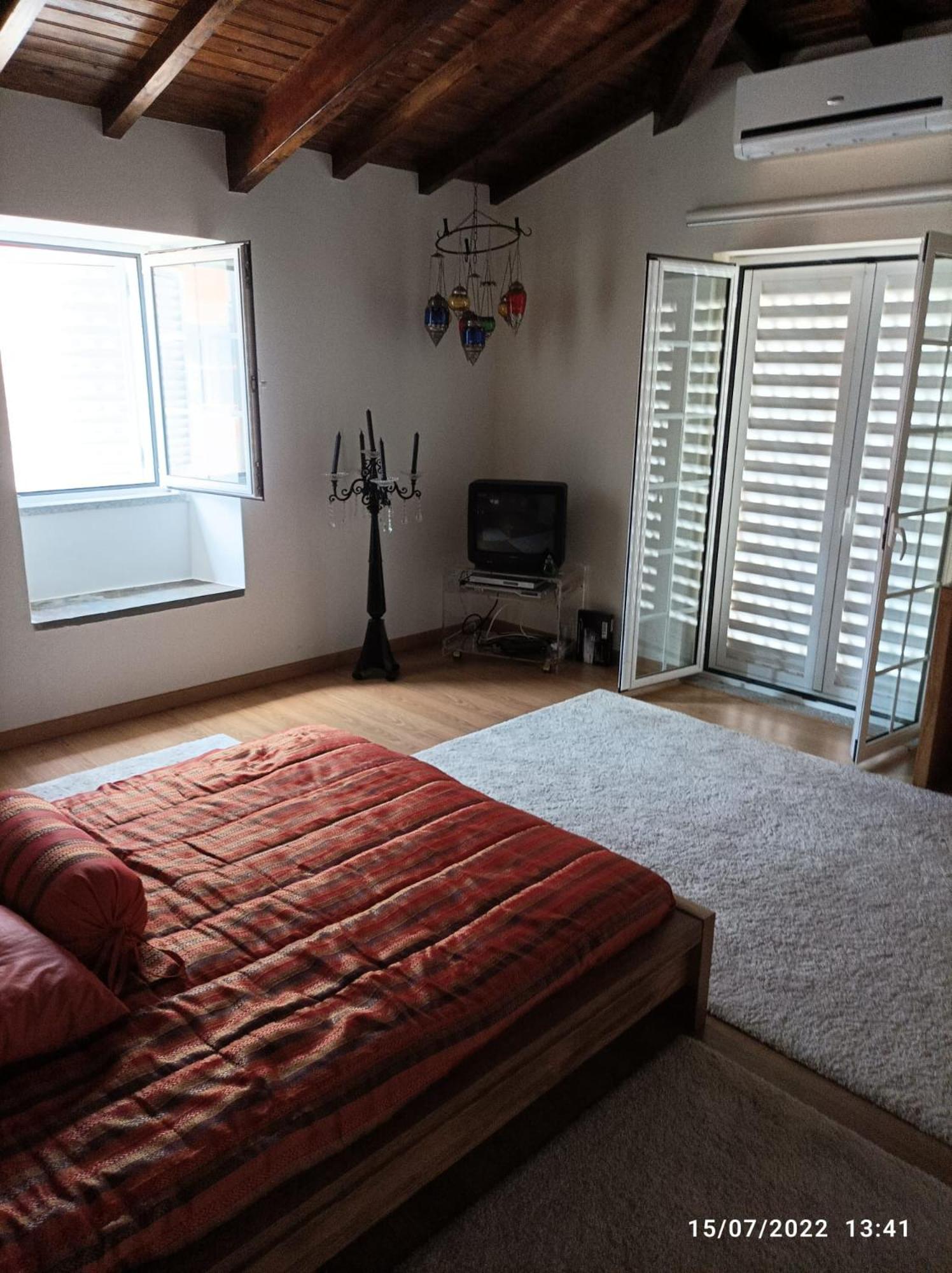 One-Bedroom House - Photo 10