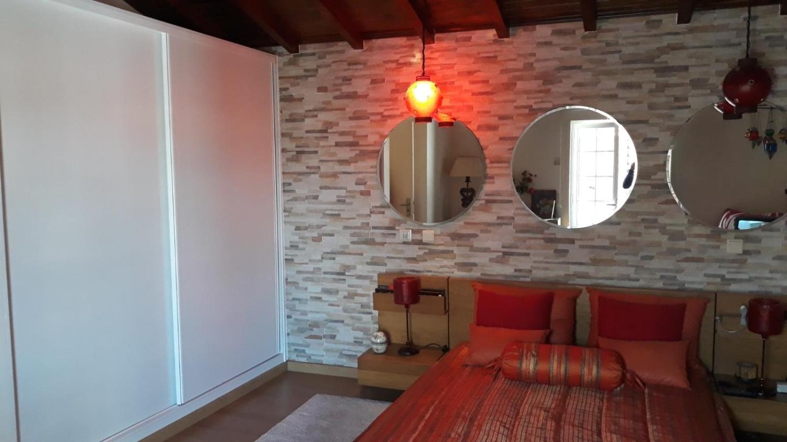 One-Bedroom House - Photo 2