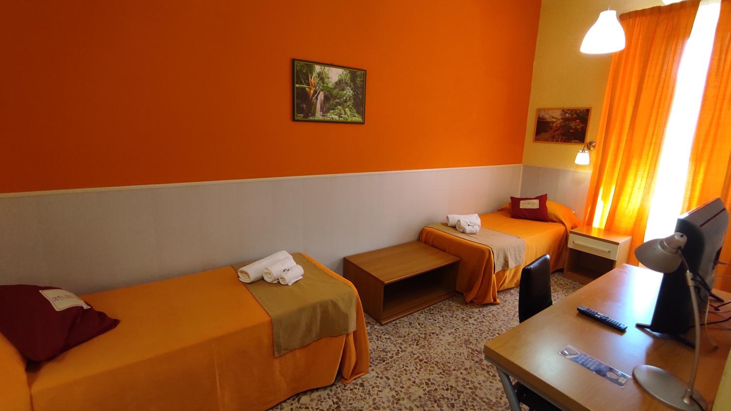 Twin Room photo 1