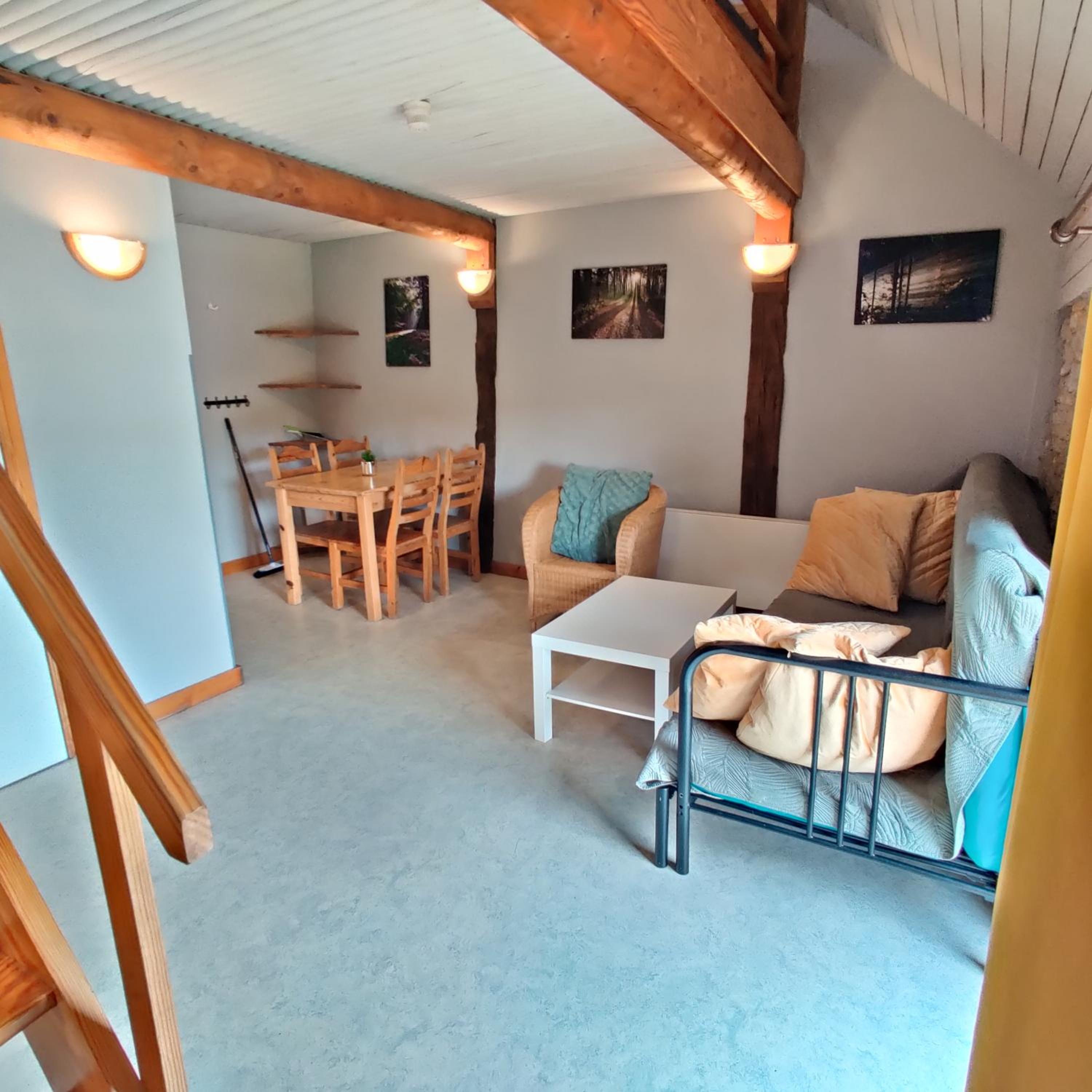 Apartment - Split Level photo 1