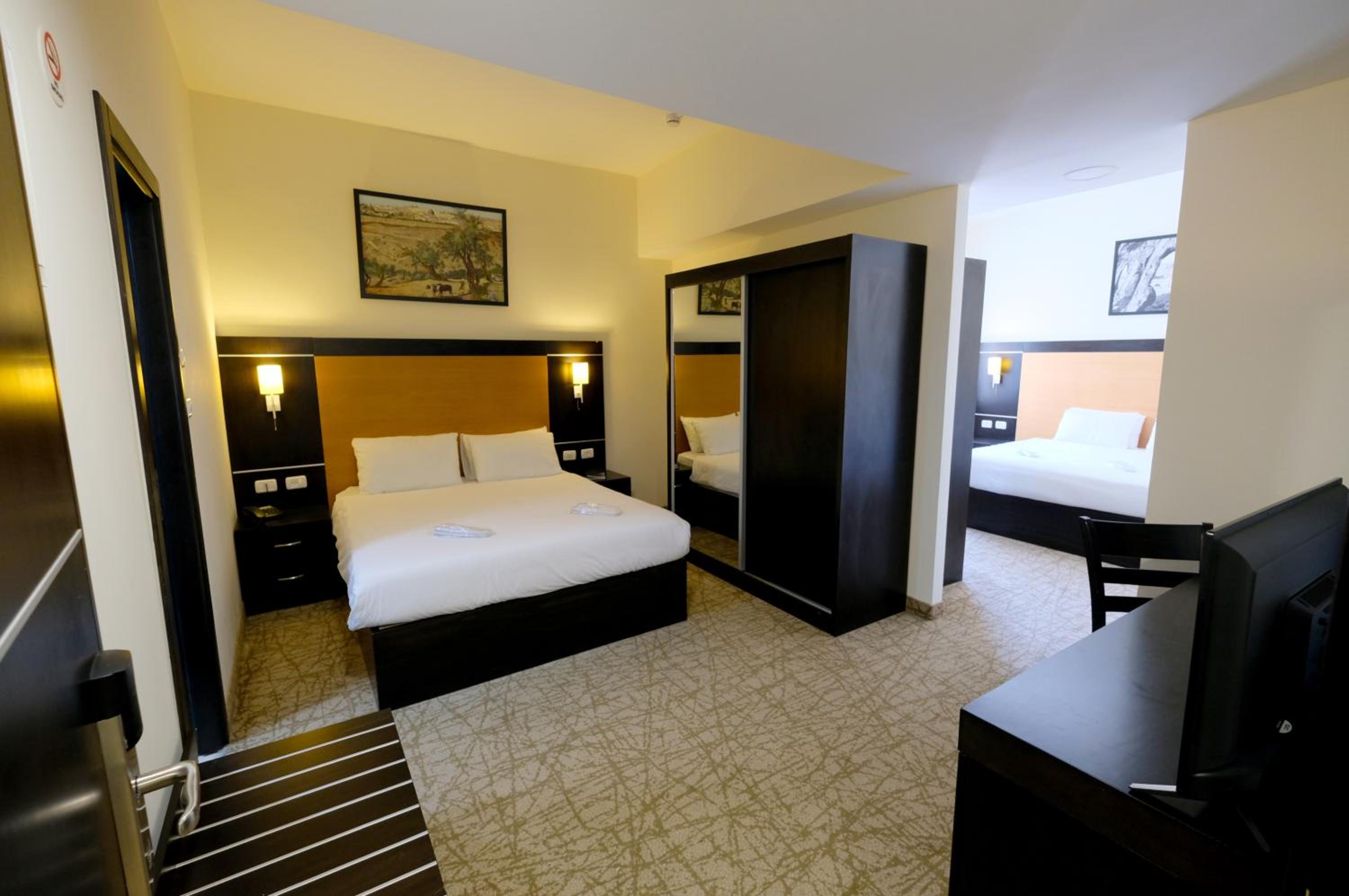Standard Quadruple Room - Photo 2