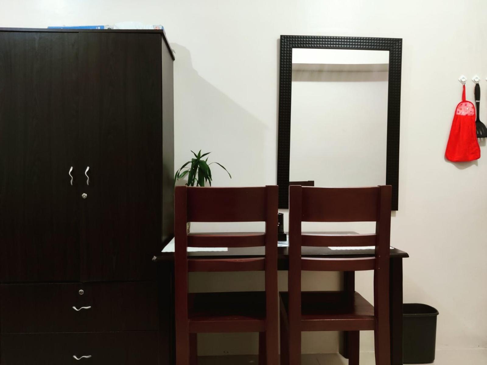 Studio Apartment - Photo 22